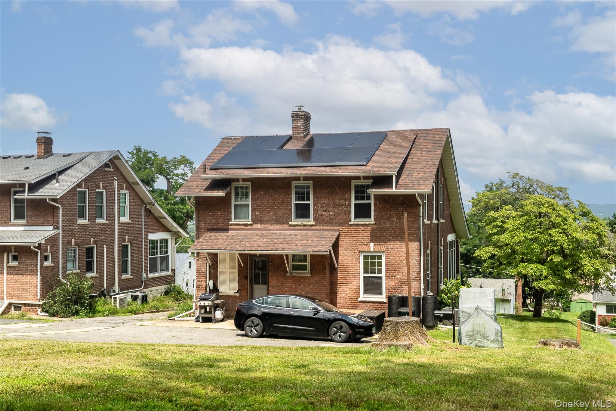 28 Hillside Avenue Property Photo 1