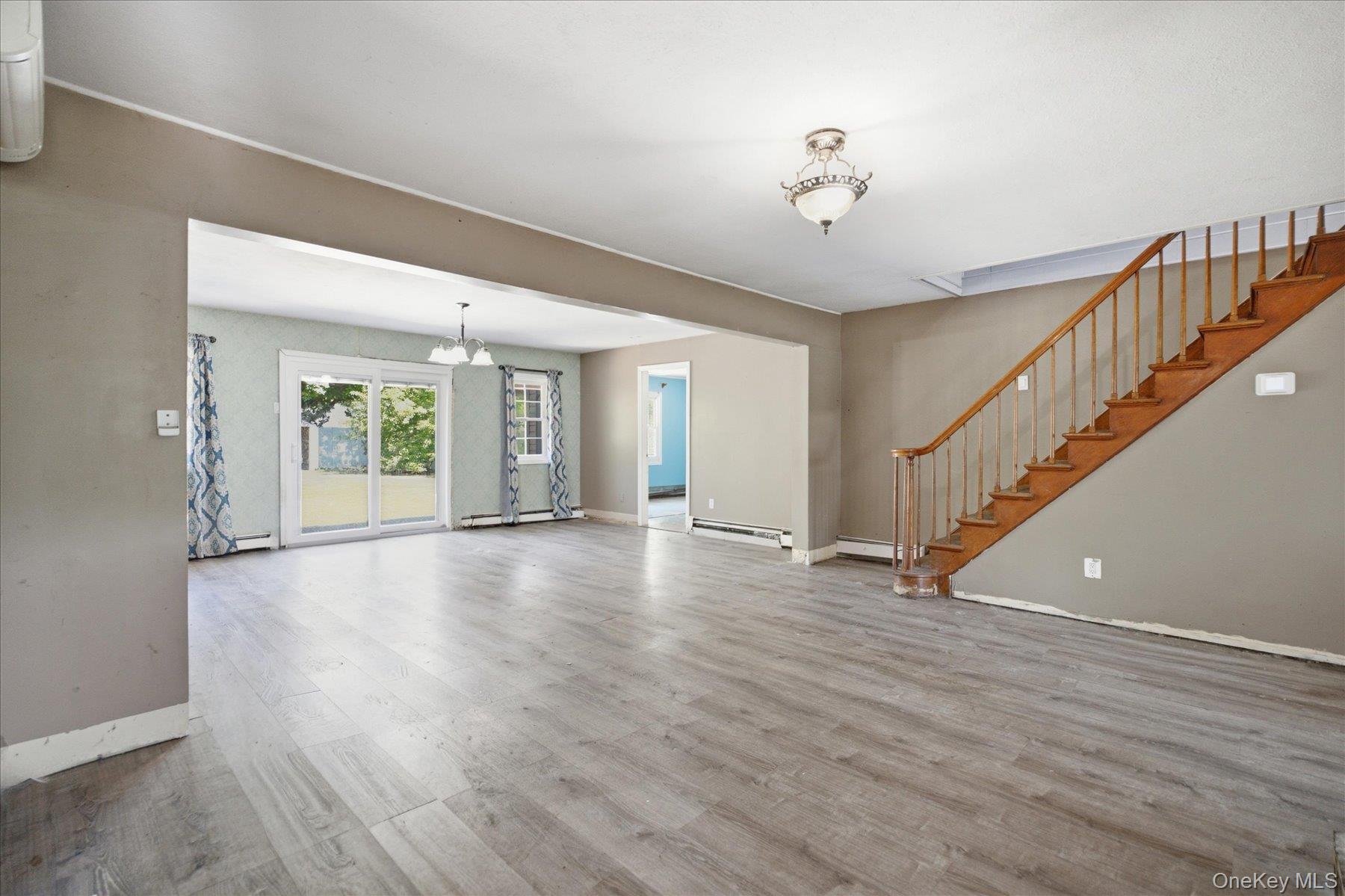 47 Greenvale Lane Property Photo 2