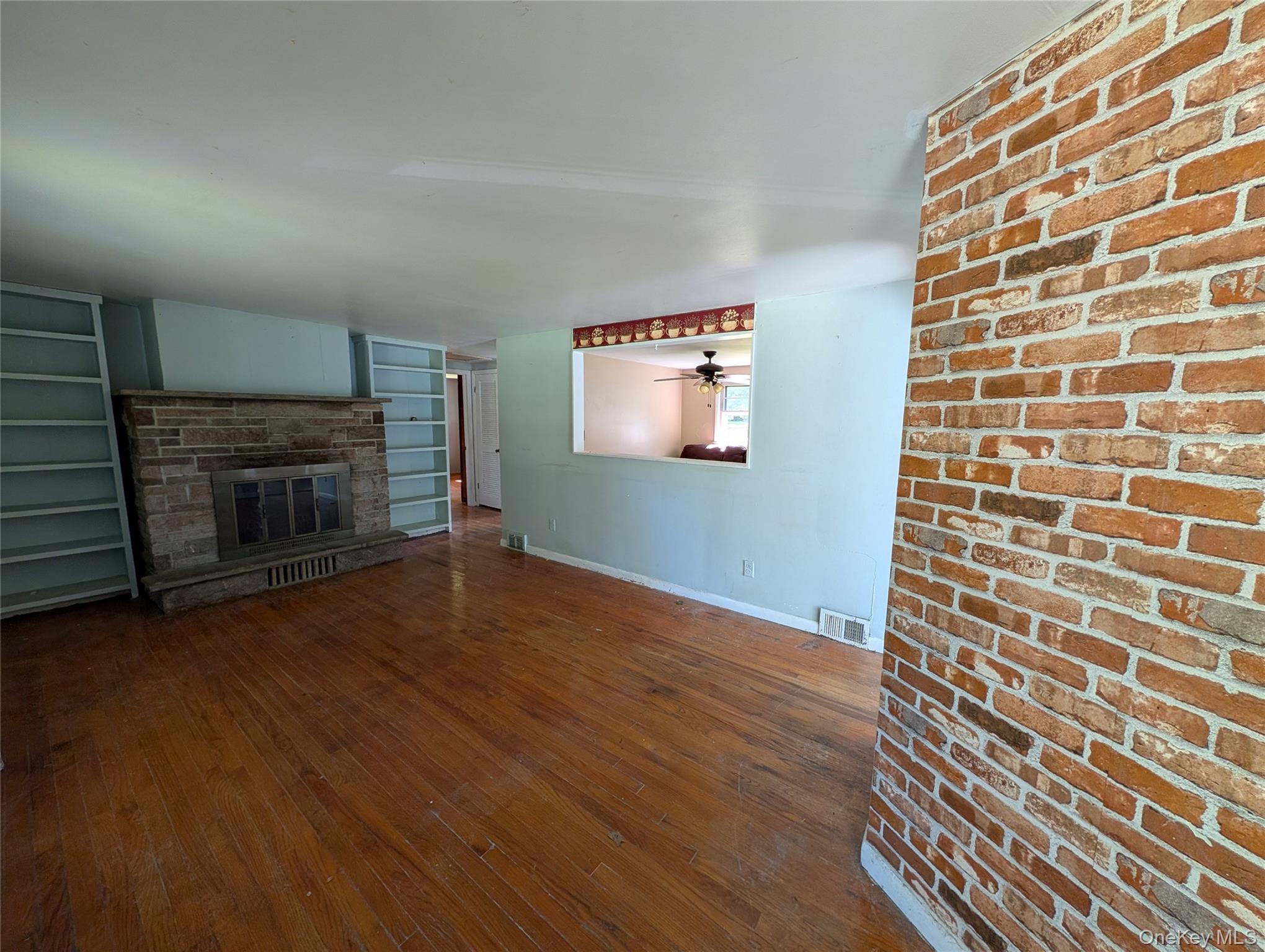 6 White Oak Terrace Property Photo 8