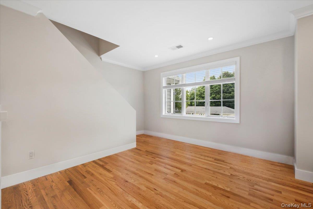 9 Beverly Road Property Photo 14