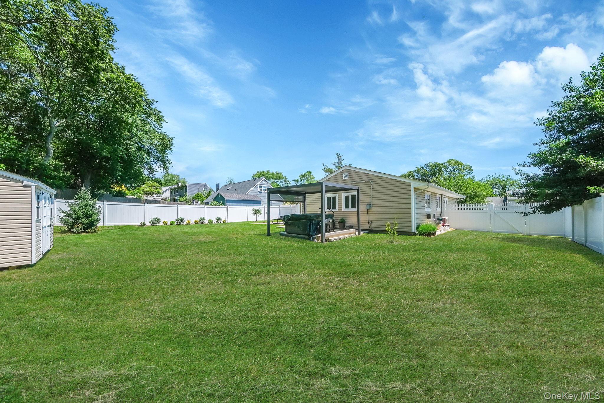 150 Rosemont Avenue Property Photo 6