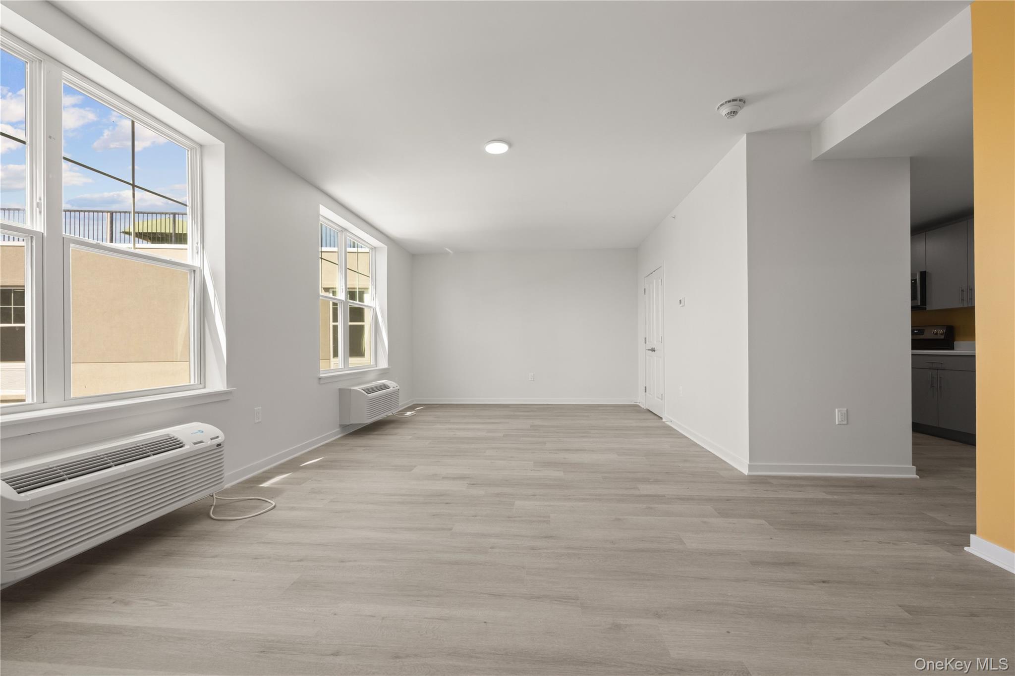 56 Prospect Street 606 Property Photo 4