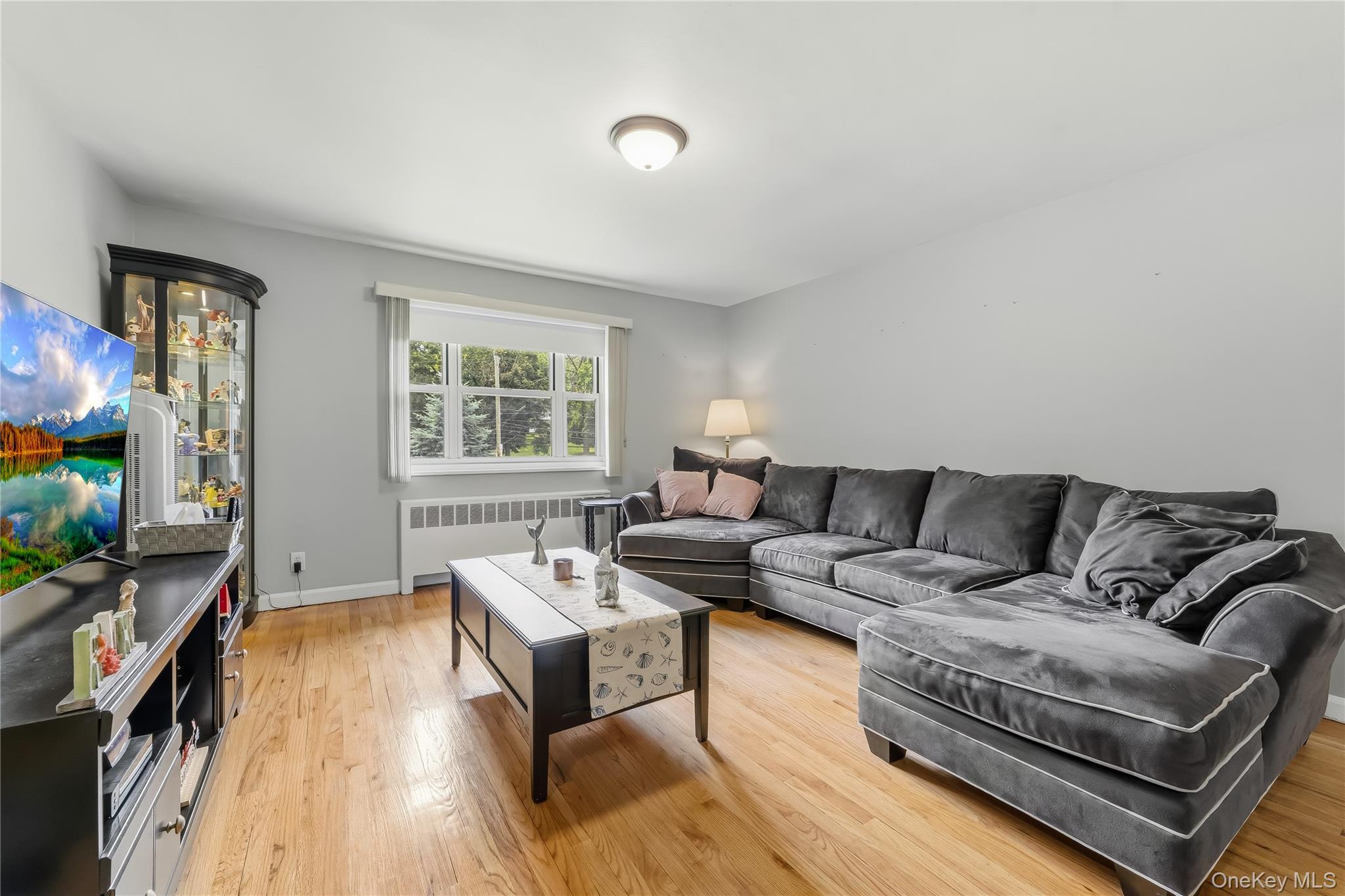 836 N Broadway 2d Property Photo 6