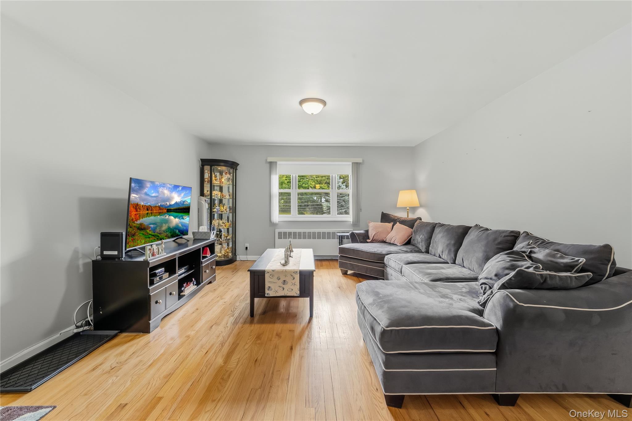 836 N Broadway 2d Property Photo 7