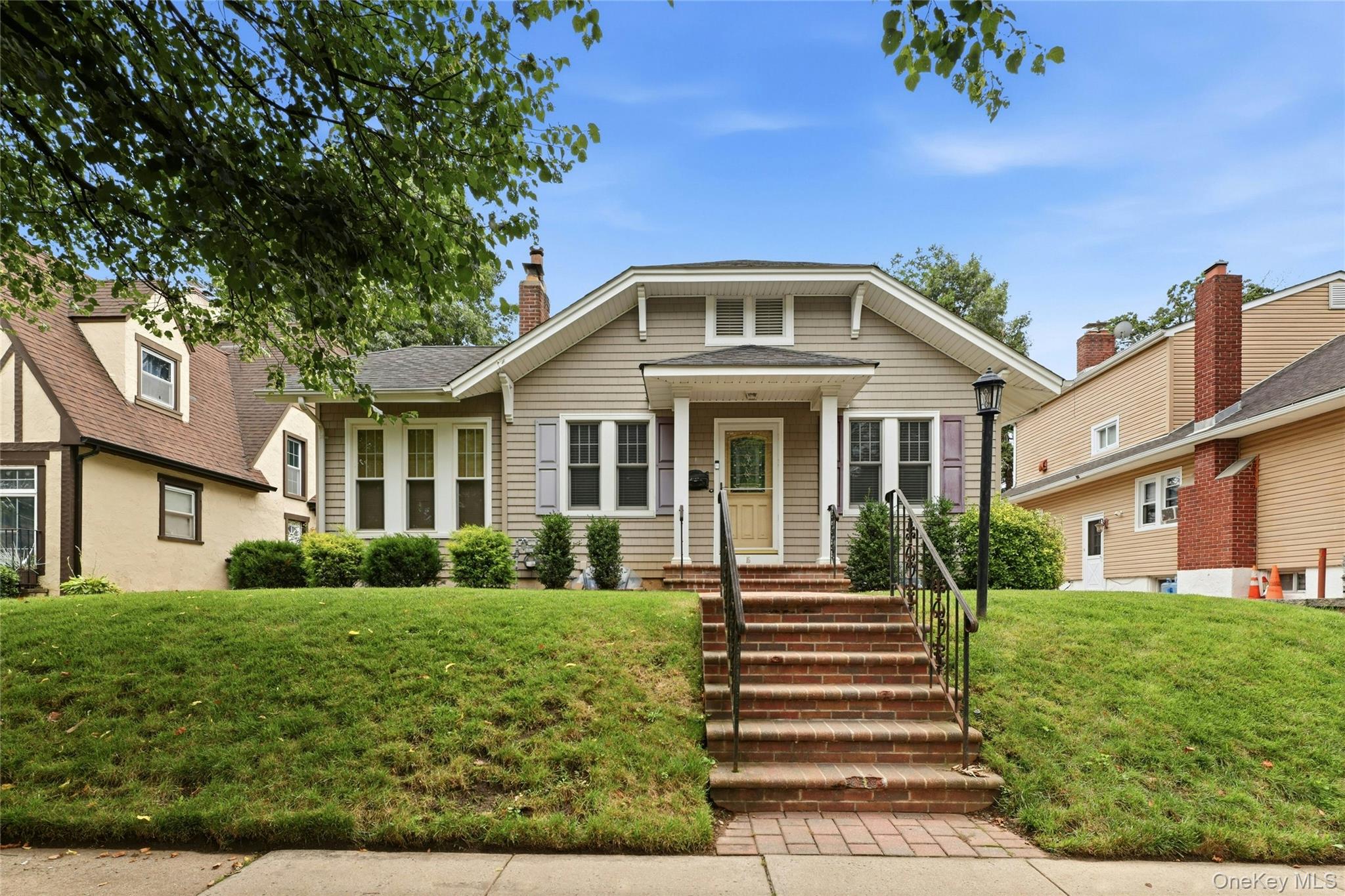 16 Superior Road