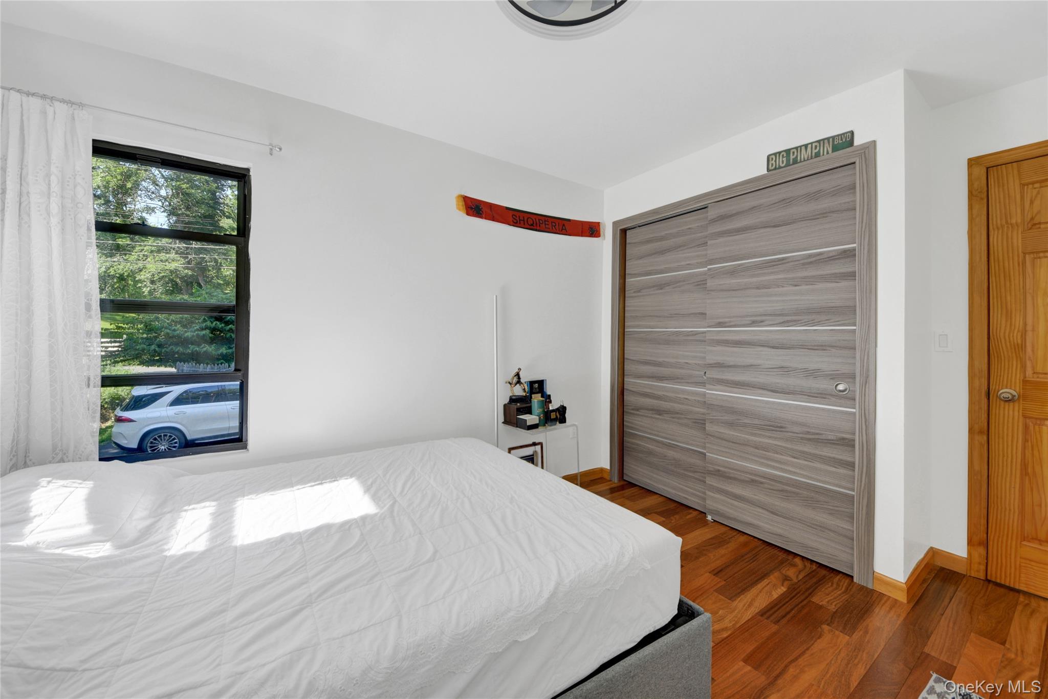 435 Birdsall Drive Property Photo 20
