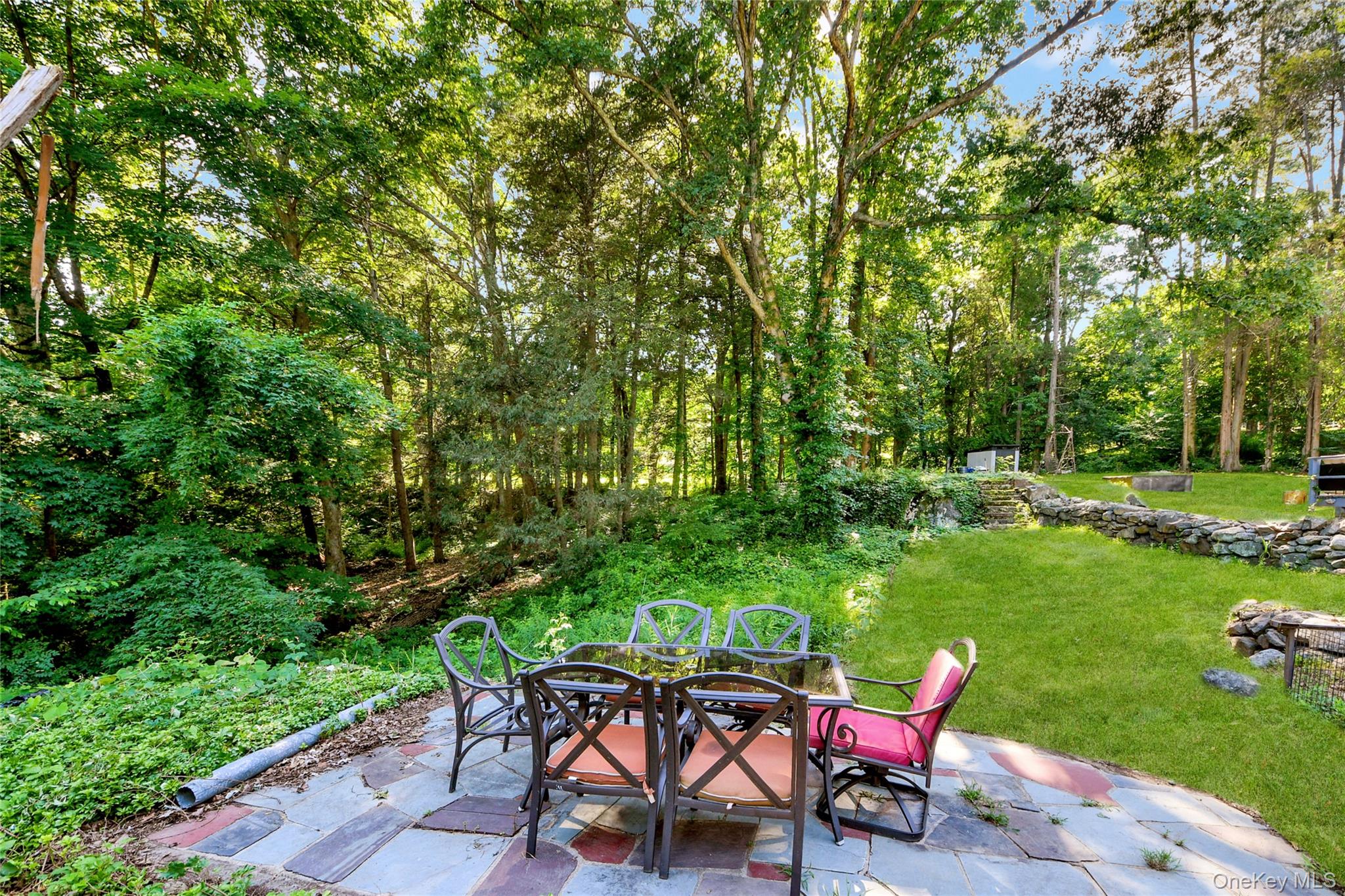 435 Birdsall Drive Property Photo 30