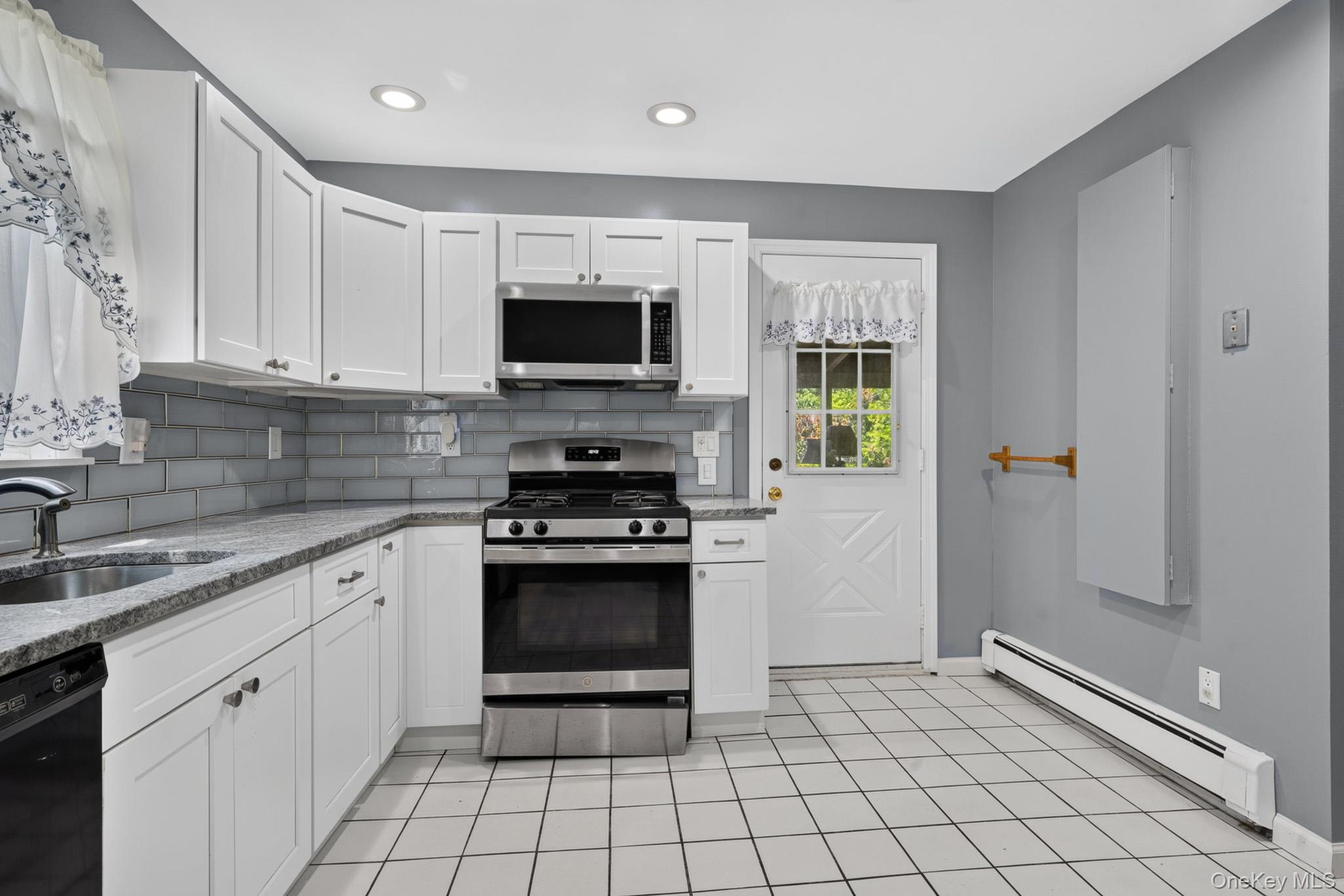 174 Beaver Drive Property Photo 2