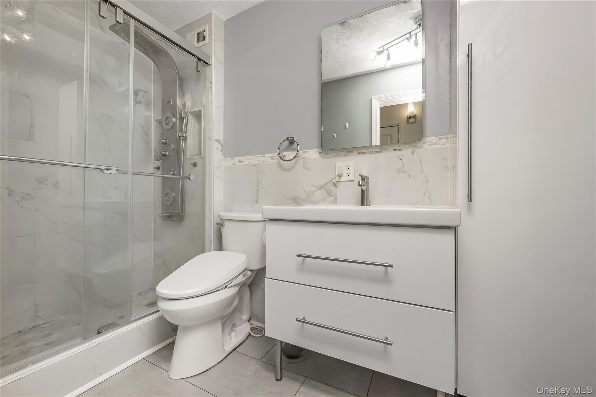 222 Smith Street 1b Property Photo 8