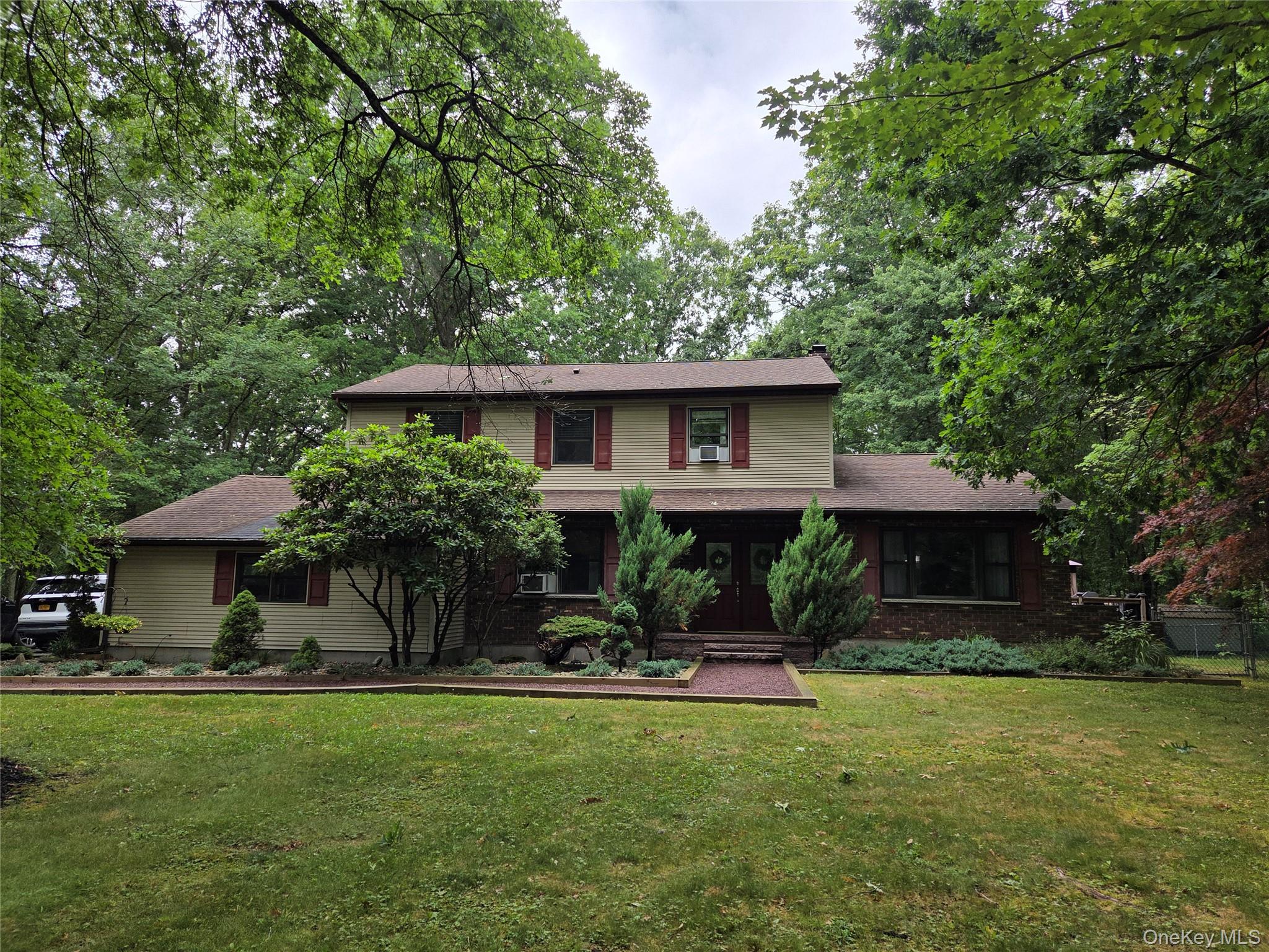 34 Greenshire Way Property Photo 2