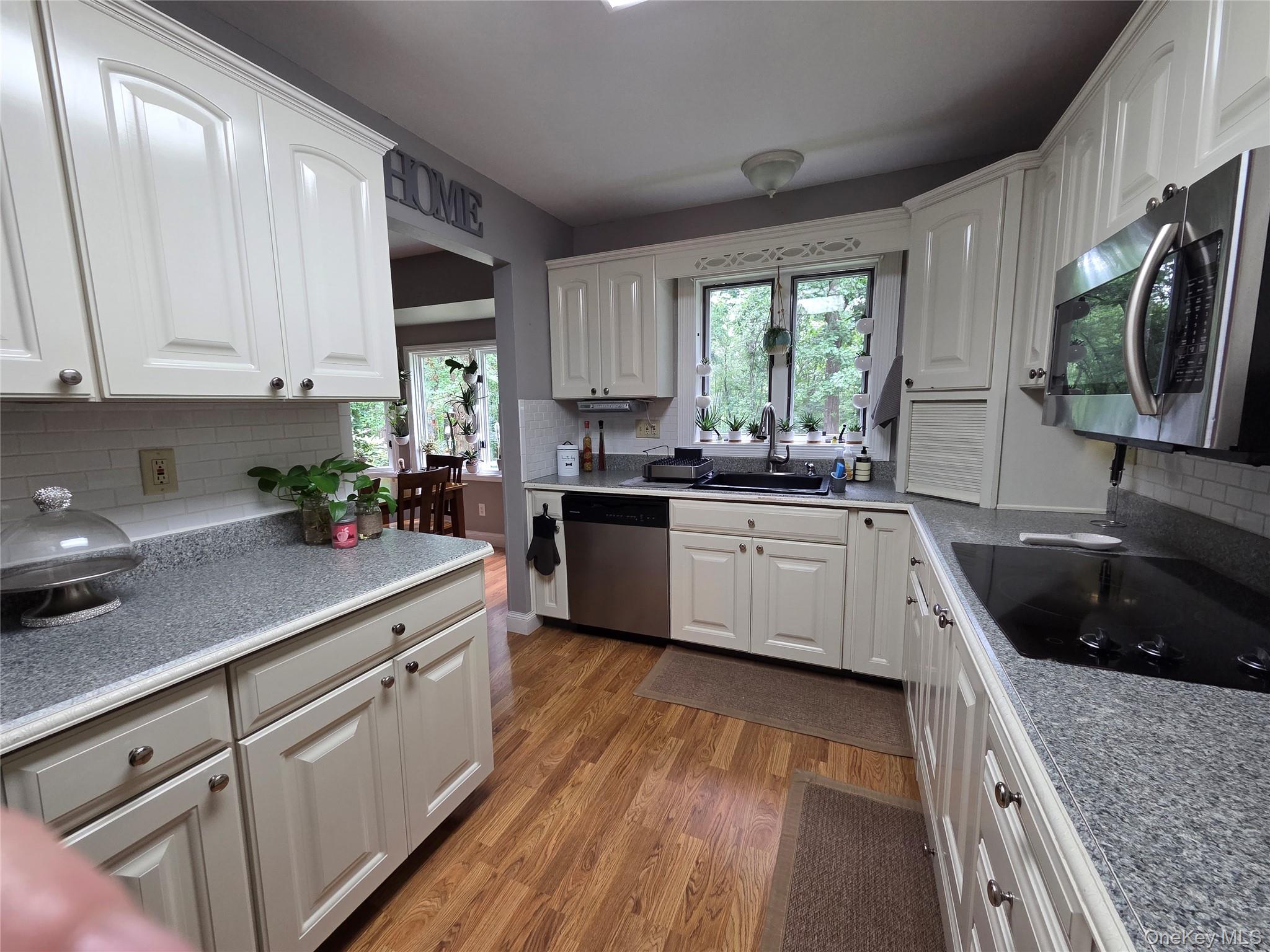 34 Greenshire Way Property Photo 18