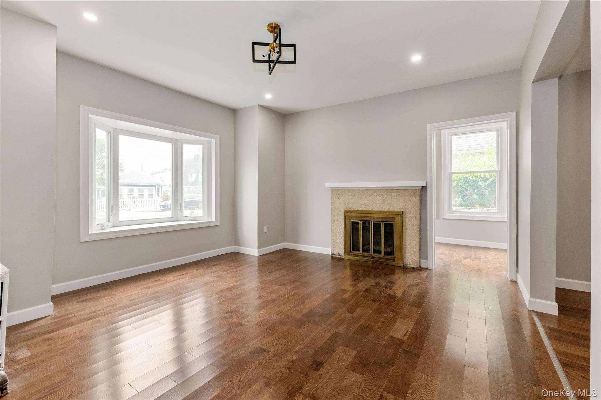 8492 Homelawn Street Property Photo 3