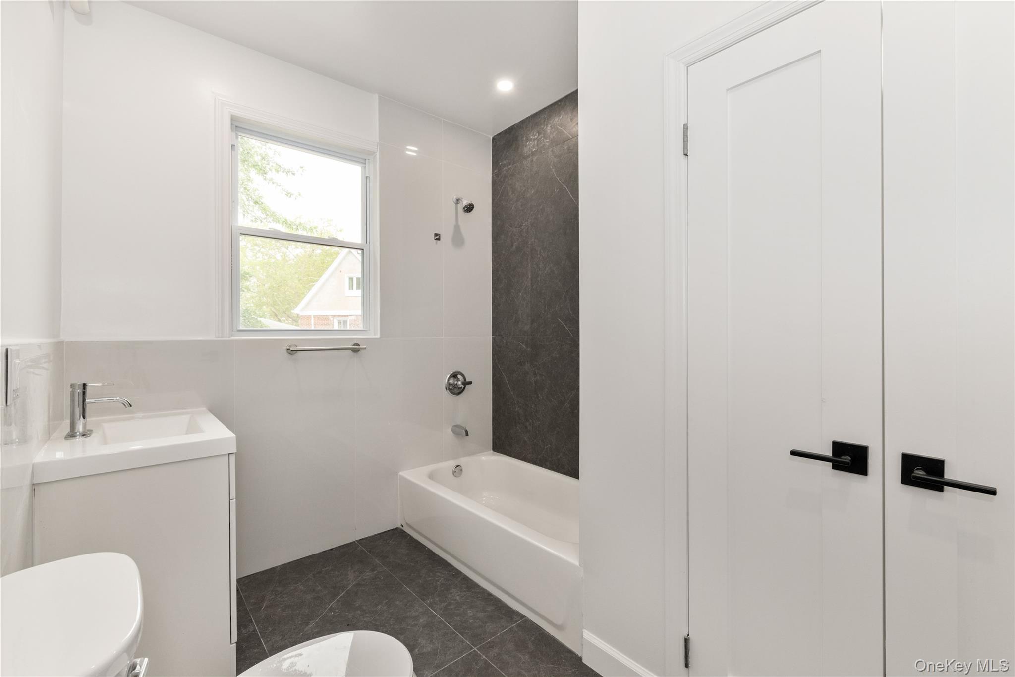 8492 Homelawn Street Property Photo 14