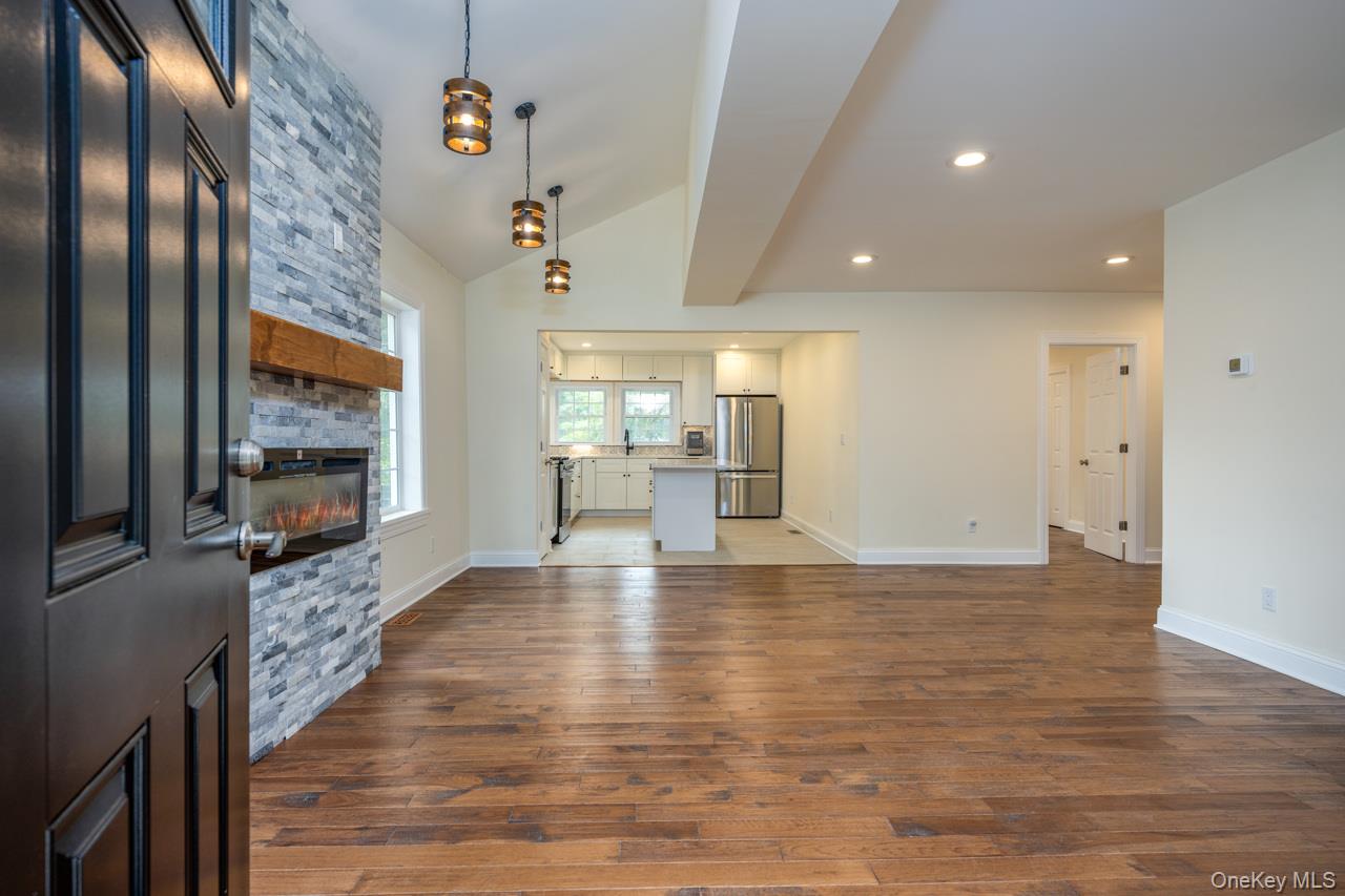 16 Wayne Avenue Property Photo 2