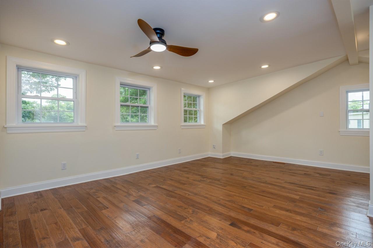 16 Wayne Avenue Property Photo 16