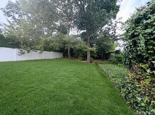 694 Blackstone Avenue Property Photo 9