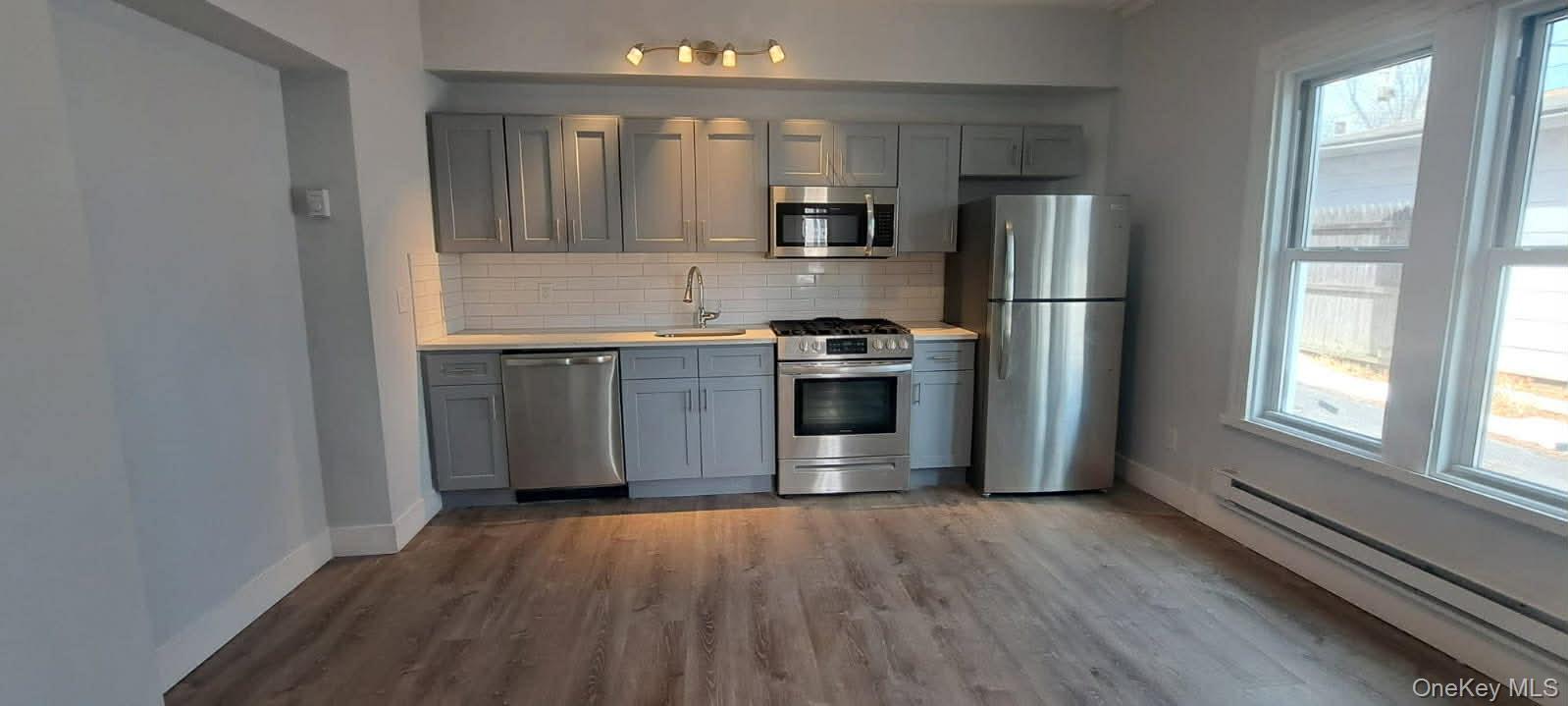 1128 Howard Street Property Photo 2