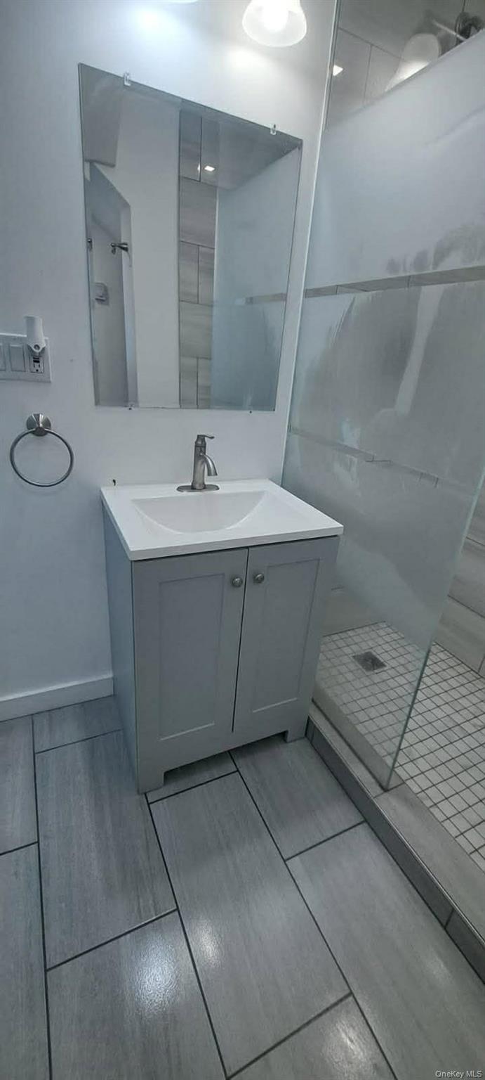 1128 Howard Street Property Photo 4
