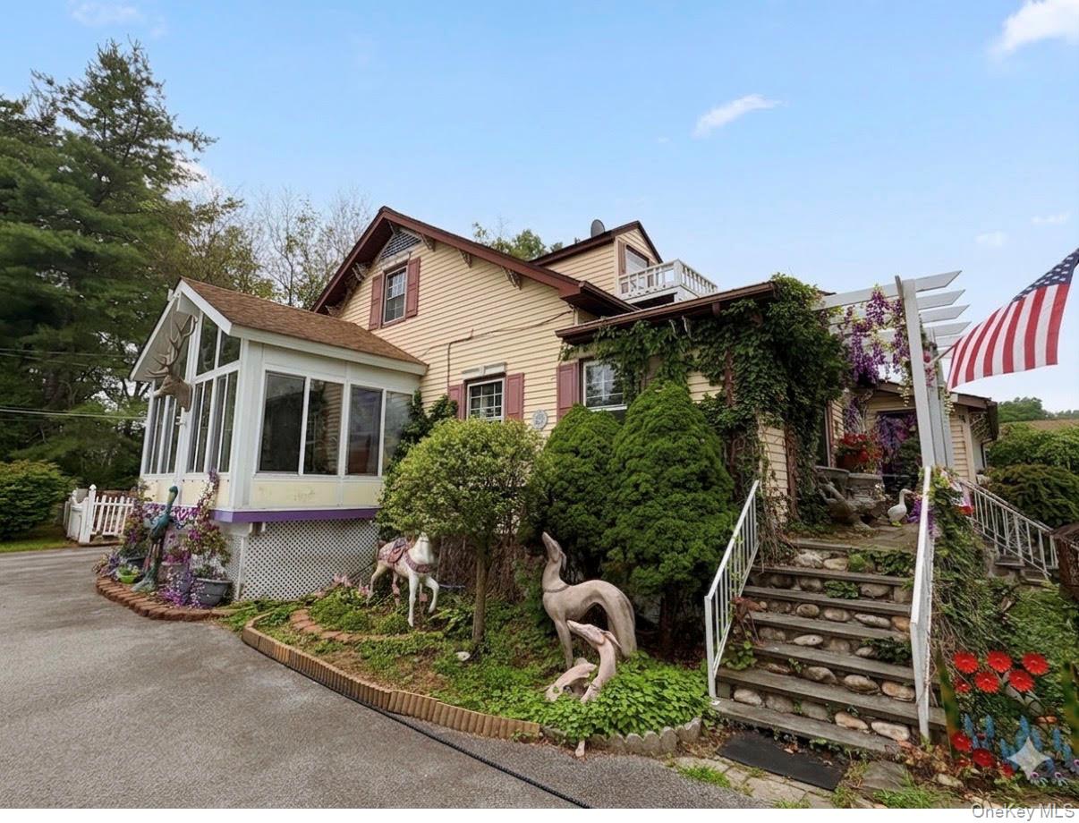 48 Maple Avenue Property Photo 3