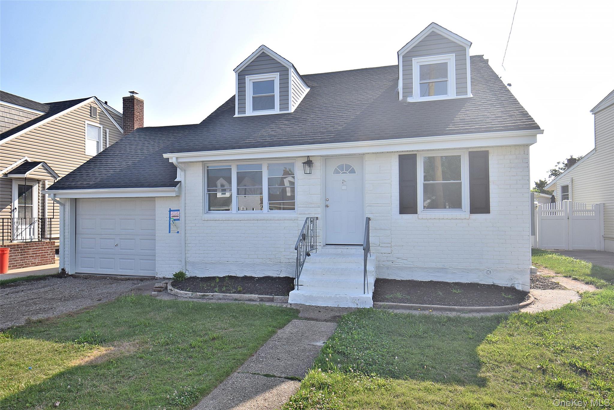 240 Columbus Parkway Property Photo 1