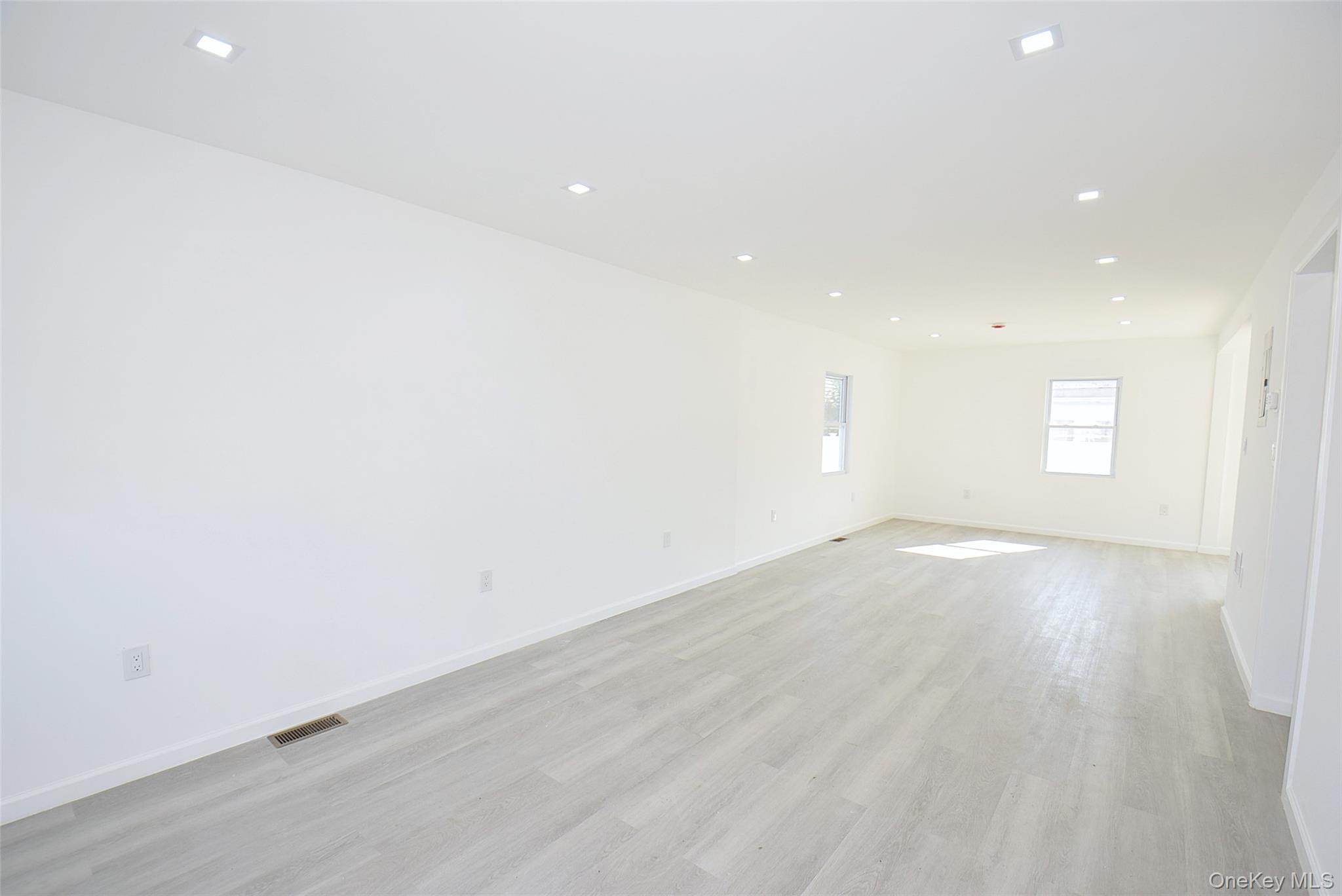 240 Columbus Parkway Property Photo 10
