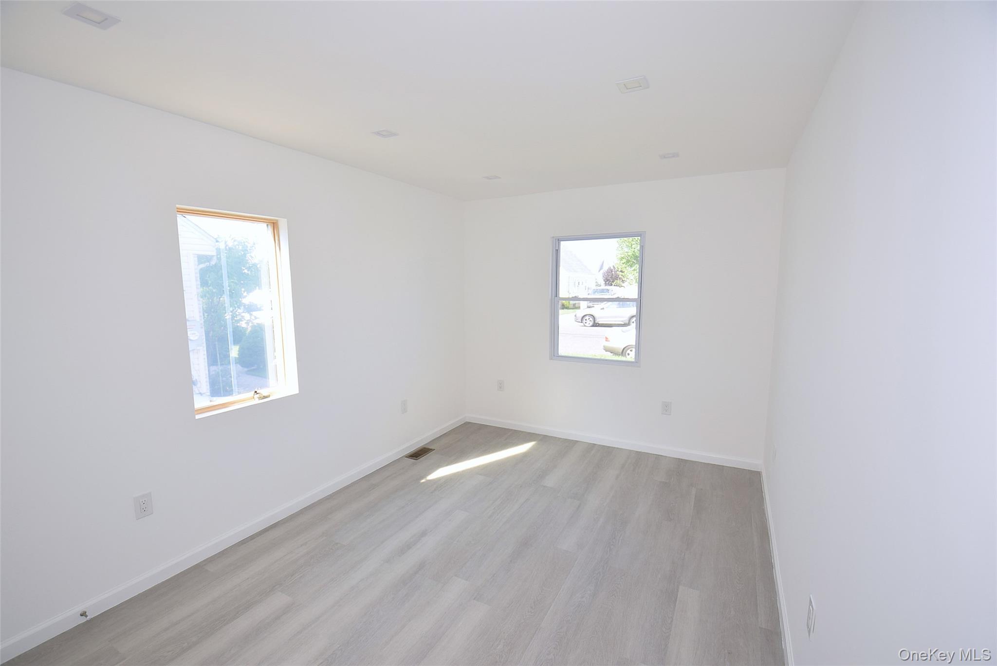 240 Columbus Parkway Property Photo 19
