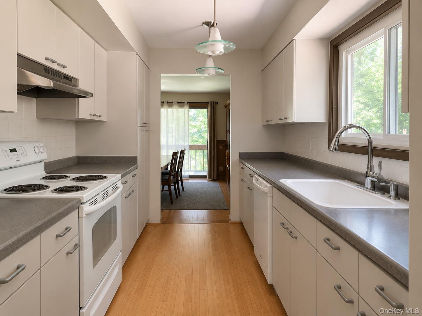 10 Melia Way Property Photo 6