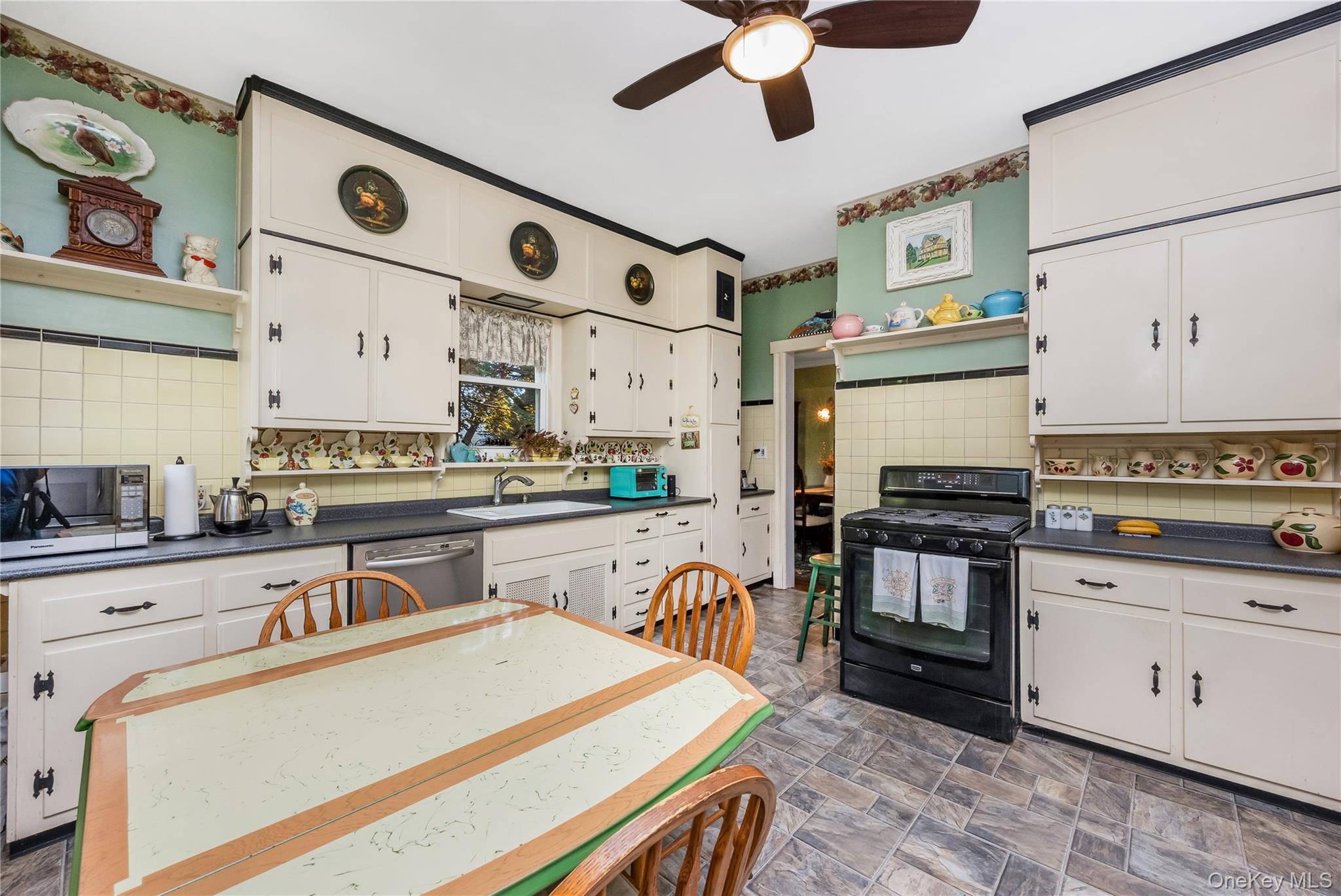 67 Davison Place Property Photo 24
