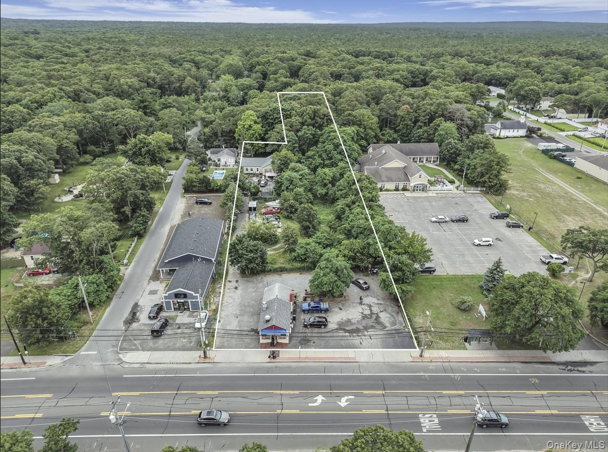 669 Flanders Road Property Photo 4