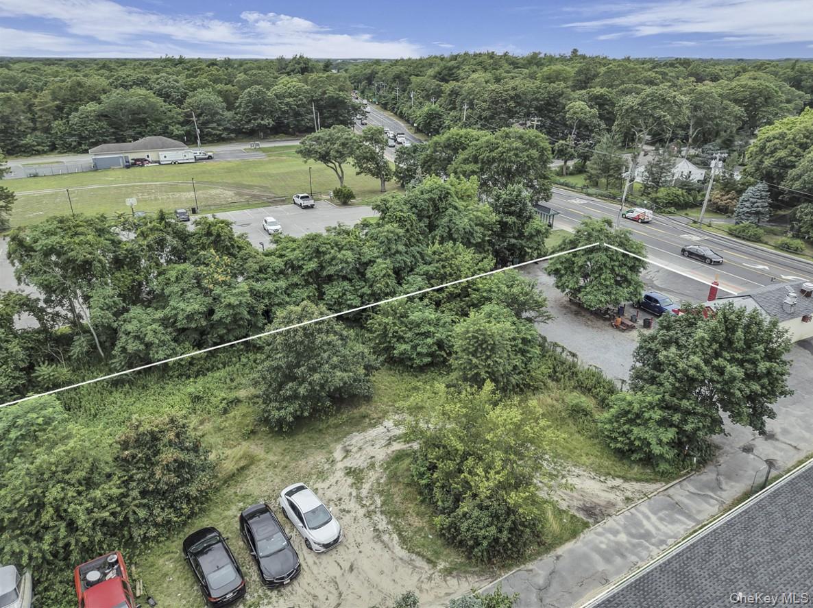 669 Flanders Road Property Photo 14