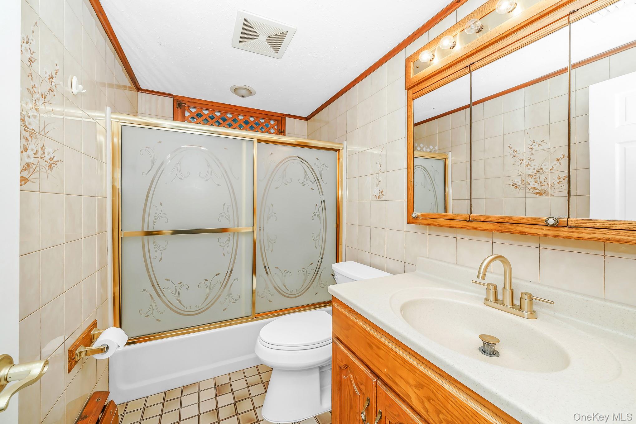 195 N Albany Avenue Property Photo 34
