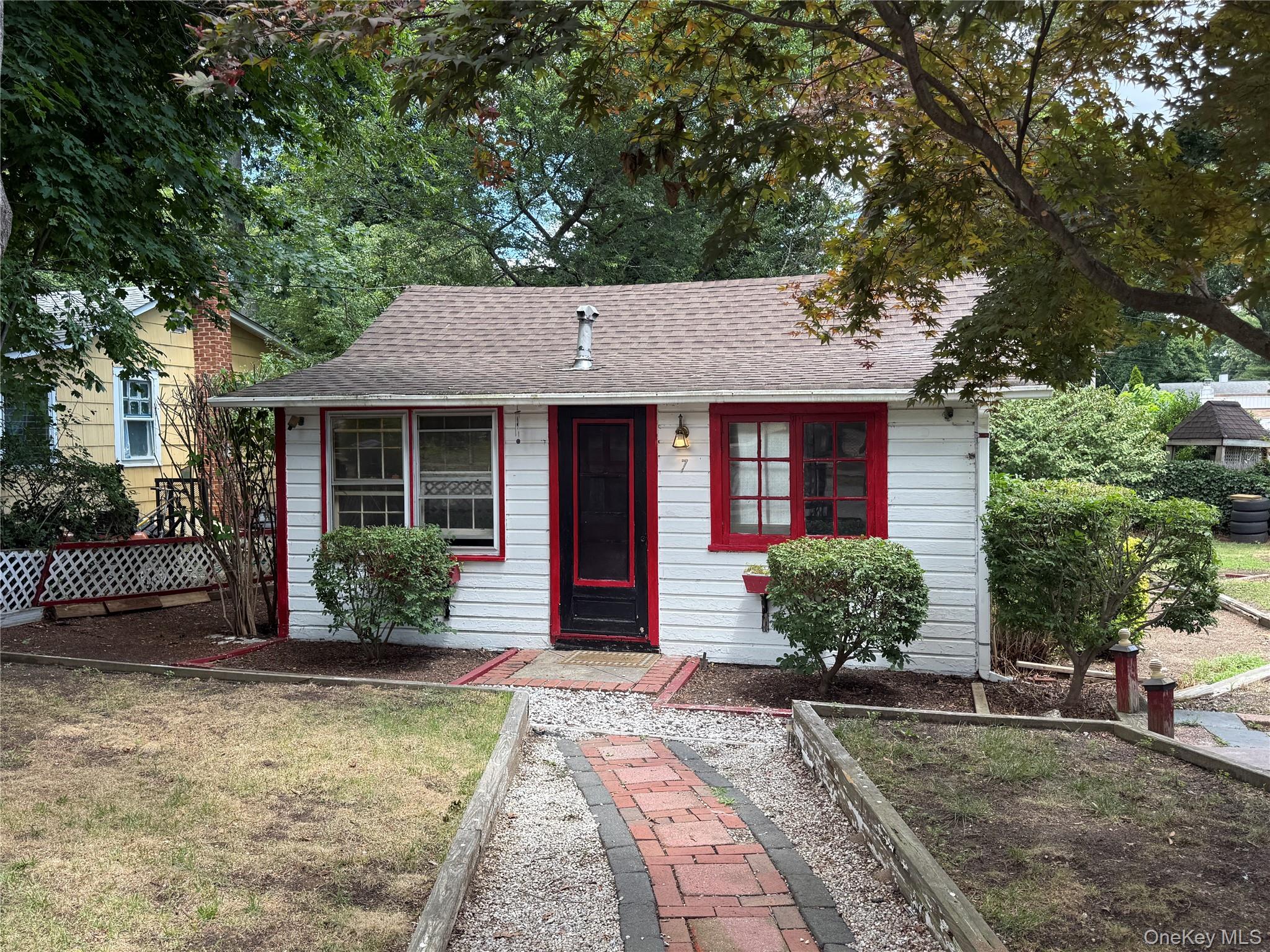 7 Connelly Drive Property Photo 1