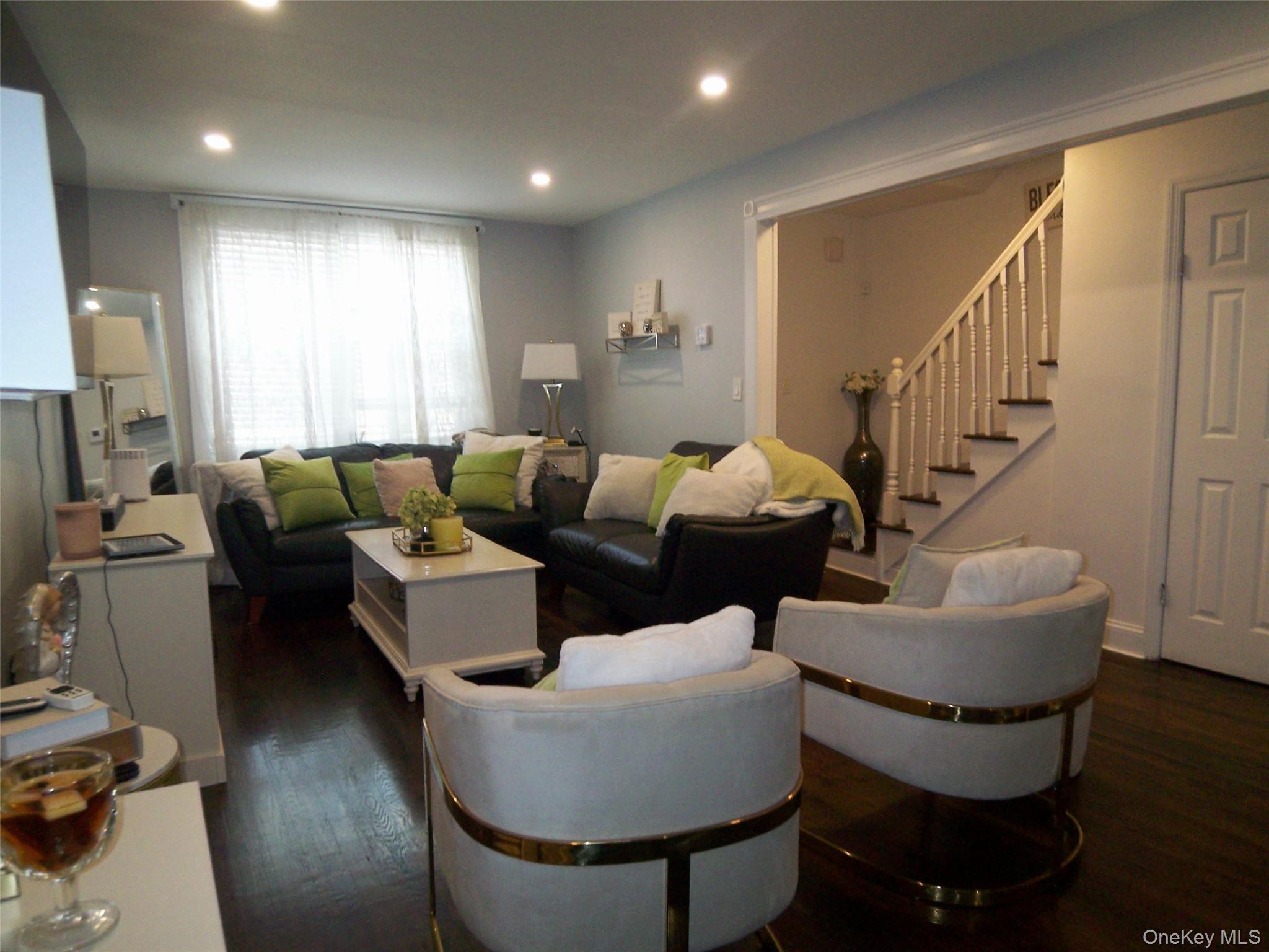 4382 Byron Avenue Property Photo 21