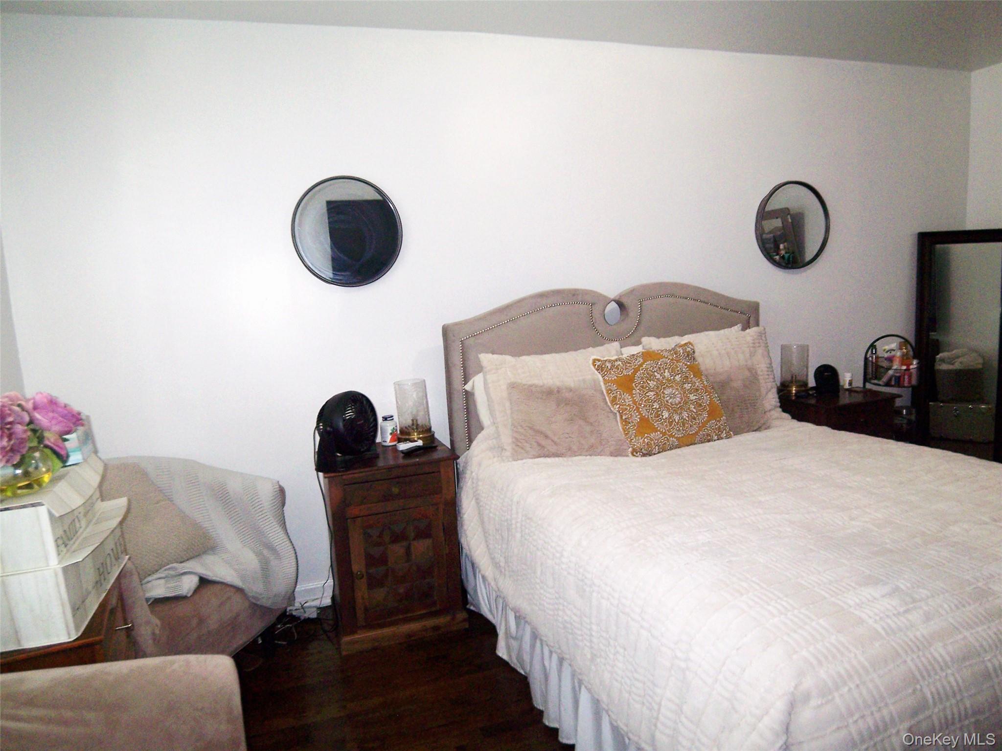 4382 Byron Avenue Property Photo 25
