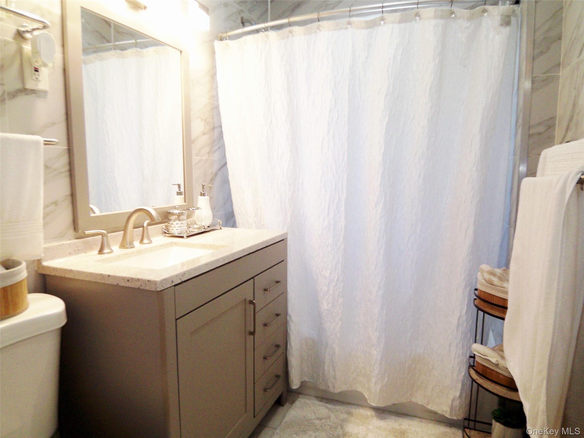 4382 Byron Avenue Property Photo 30