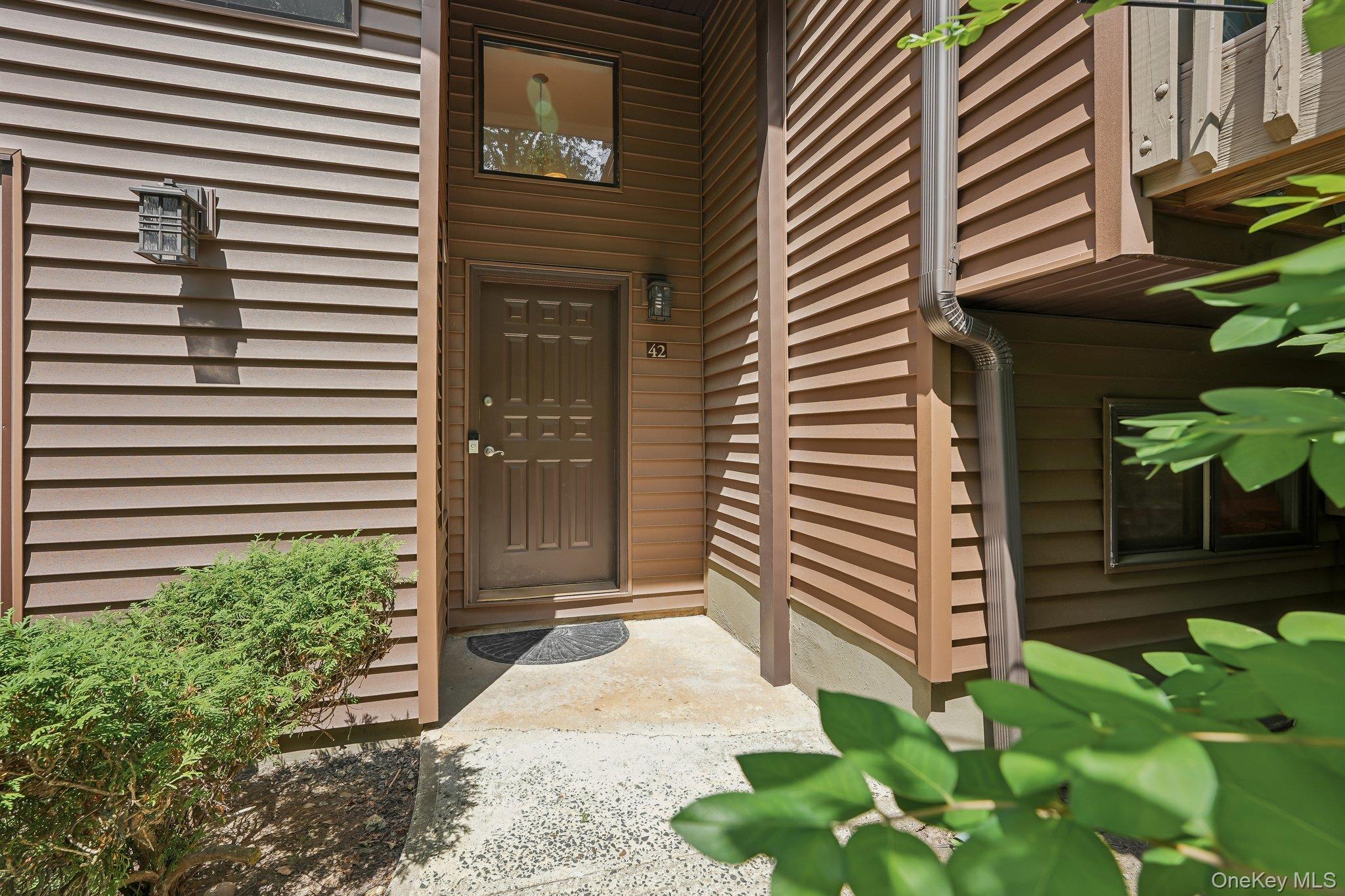 42 Tulip Court Property Photo 3