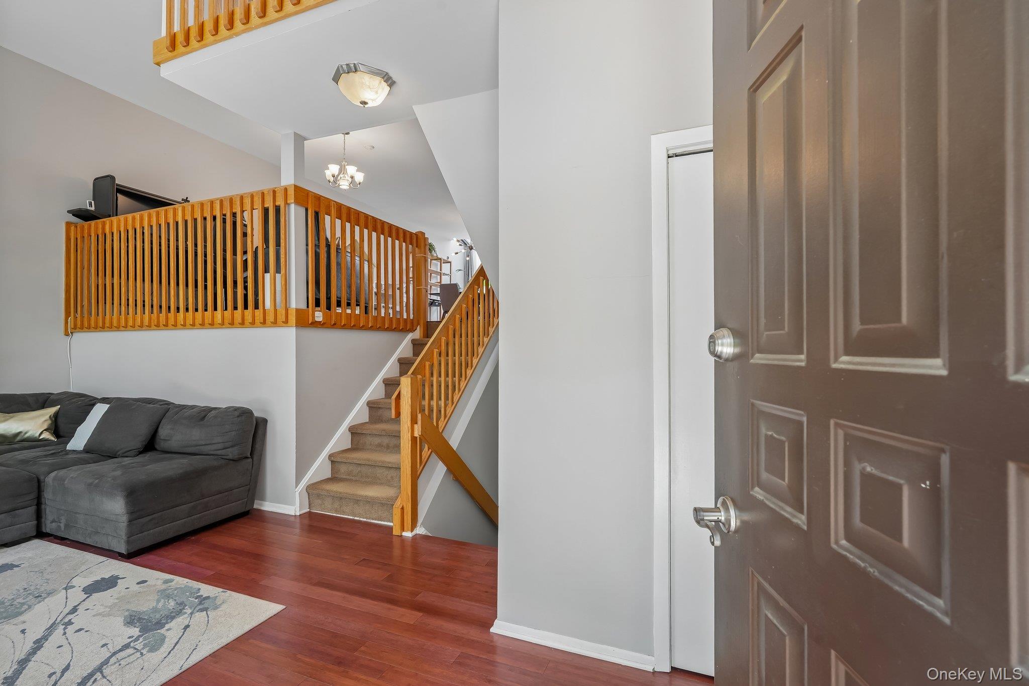 42 Tulip Court Property Photo 5