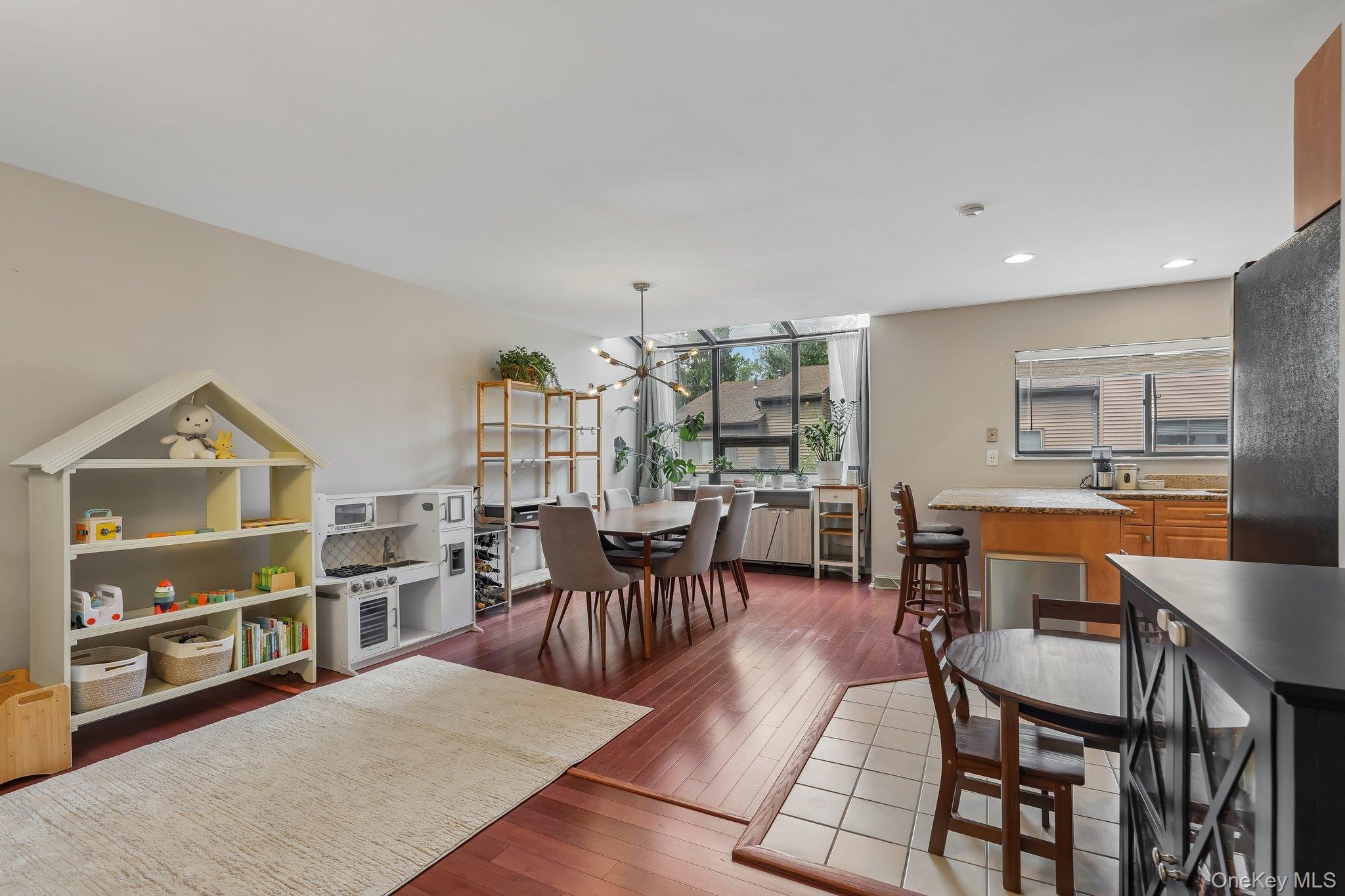 42 Tulip Court Property Photo 12