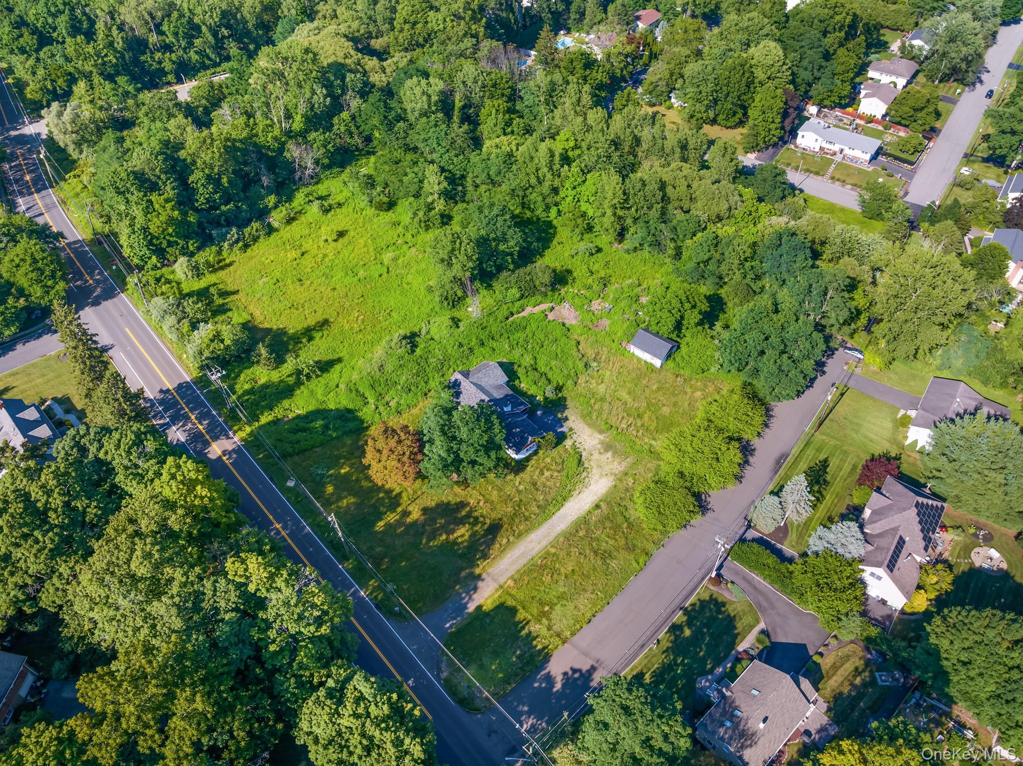 148 S Pascack Road Property Photo 1