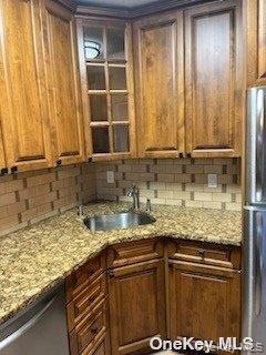 1069 Fenwood Drive 1 Property Photo 7