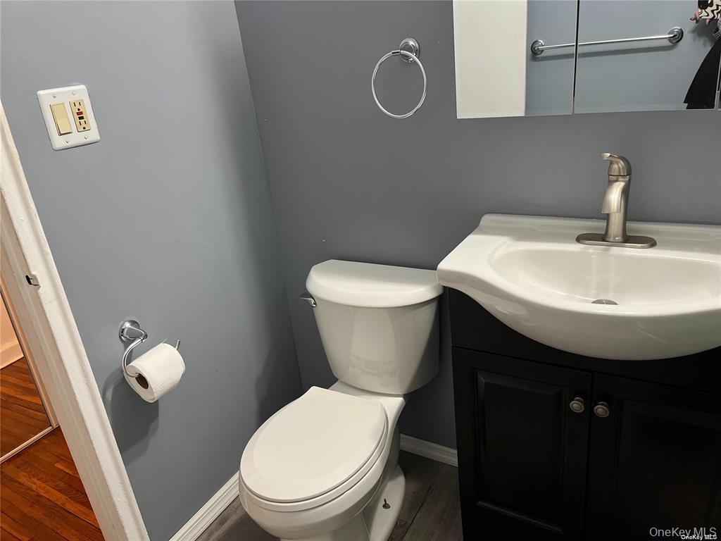 1069 Fenwood Drive 1 Property Photo 13