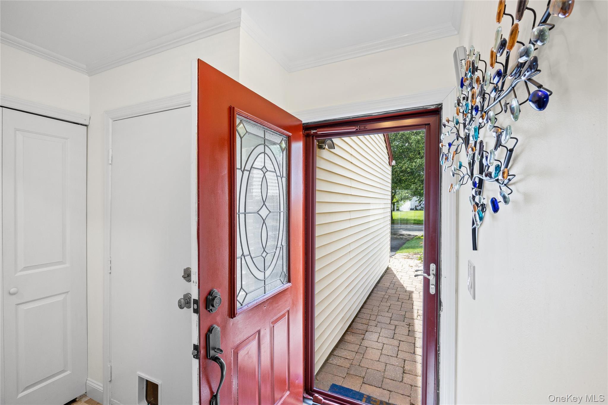 106 Strathmore Court Drive Property Photo 3