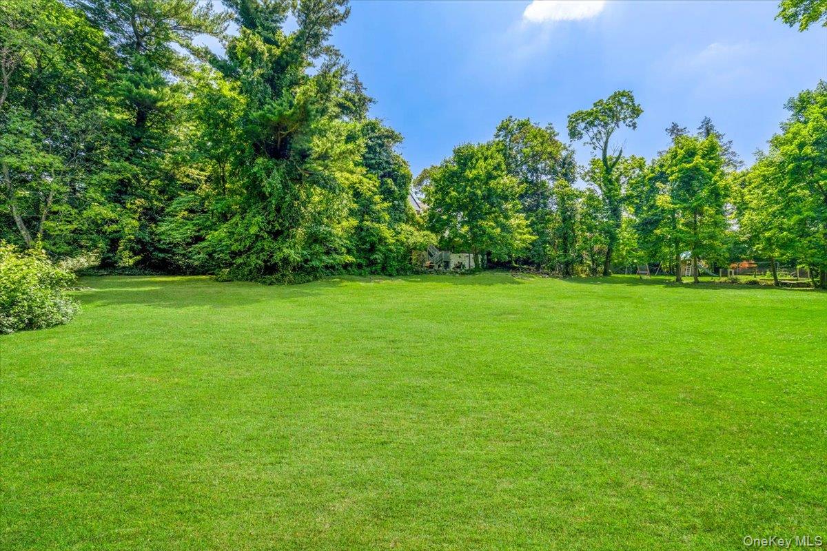 38 Fenimore Drive Property Photo 10