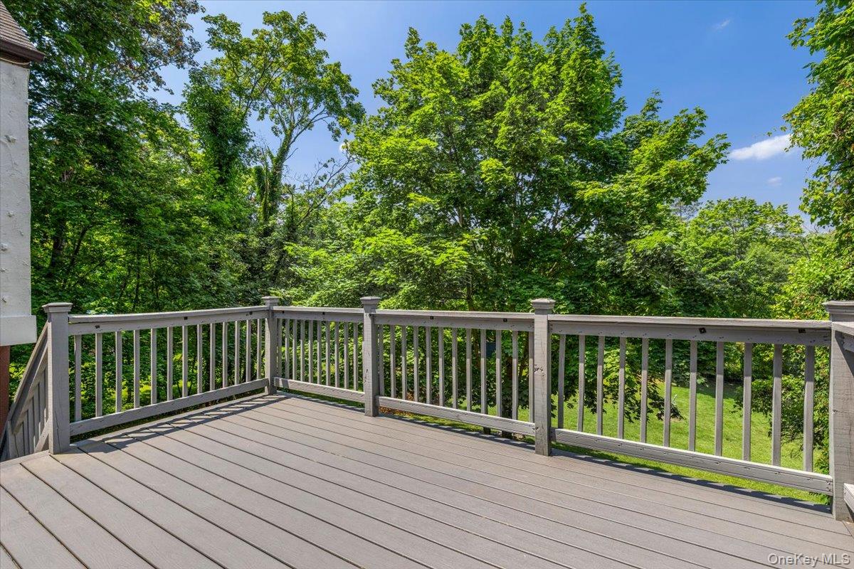 38 Fenimore Drive Property Photo 11