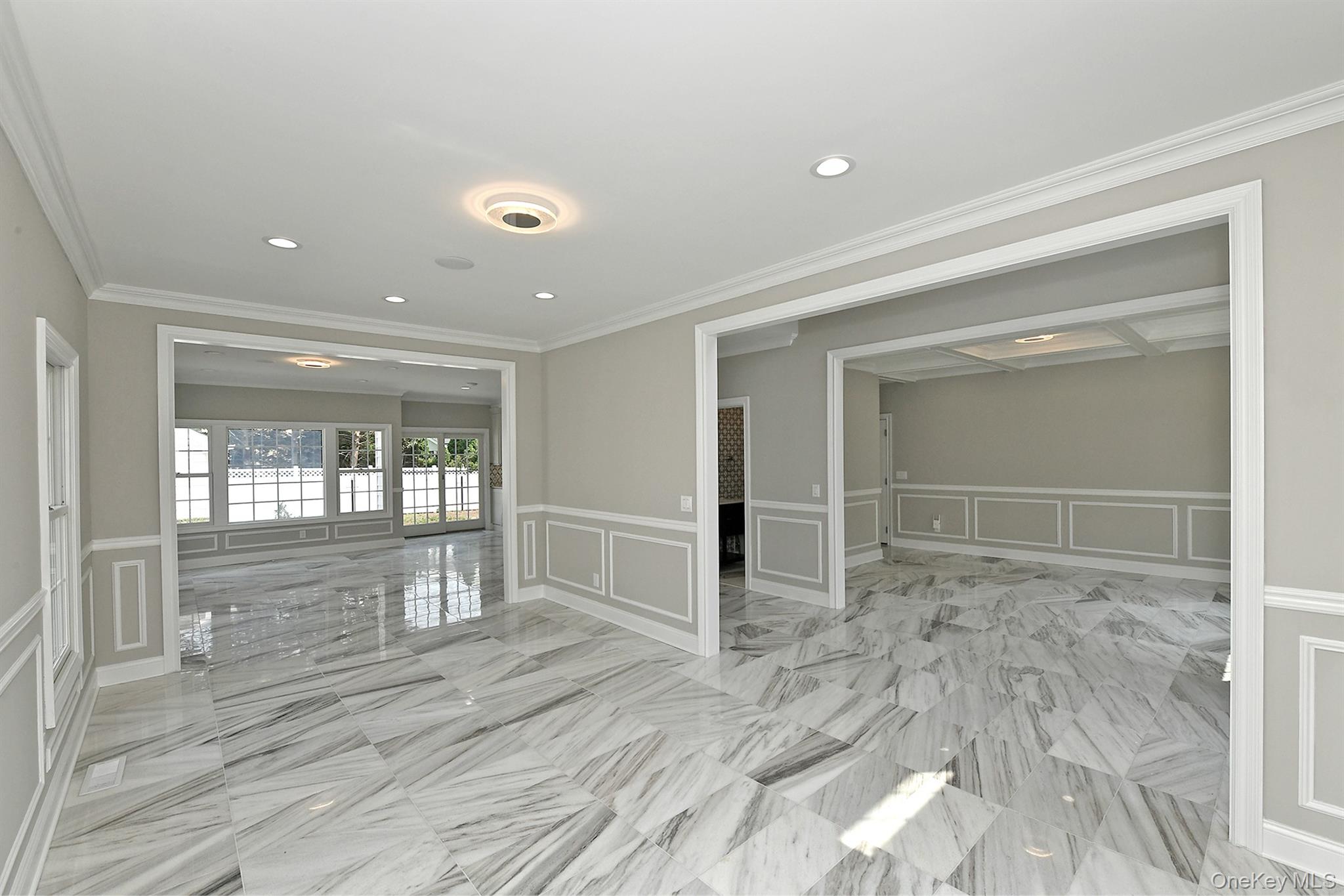 127 Vanderbilt Avenue Property Photo 12