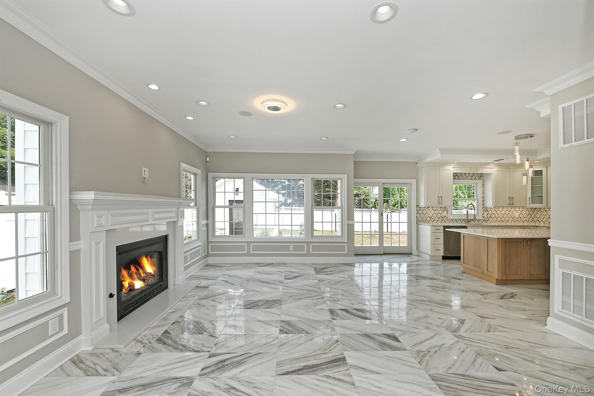 127 Vanderbilt Avenue Property Photo 14
