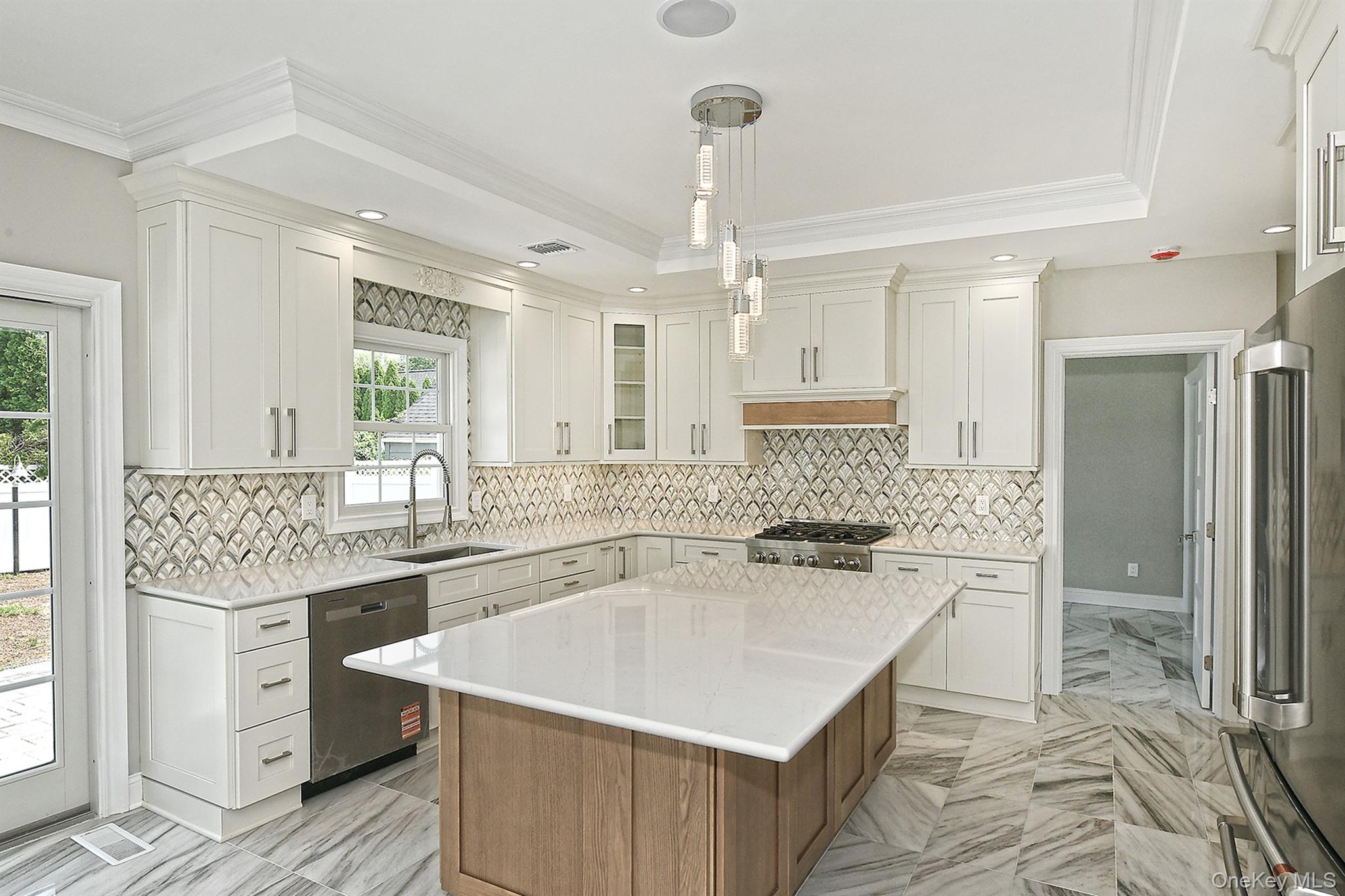 127 Vanderbilt Avenue Property Photo 17