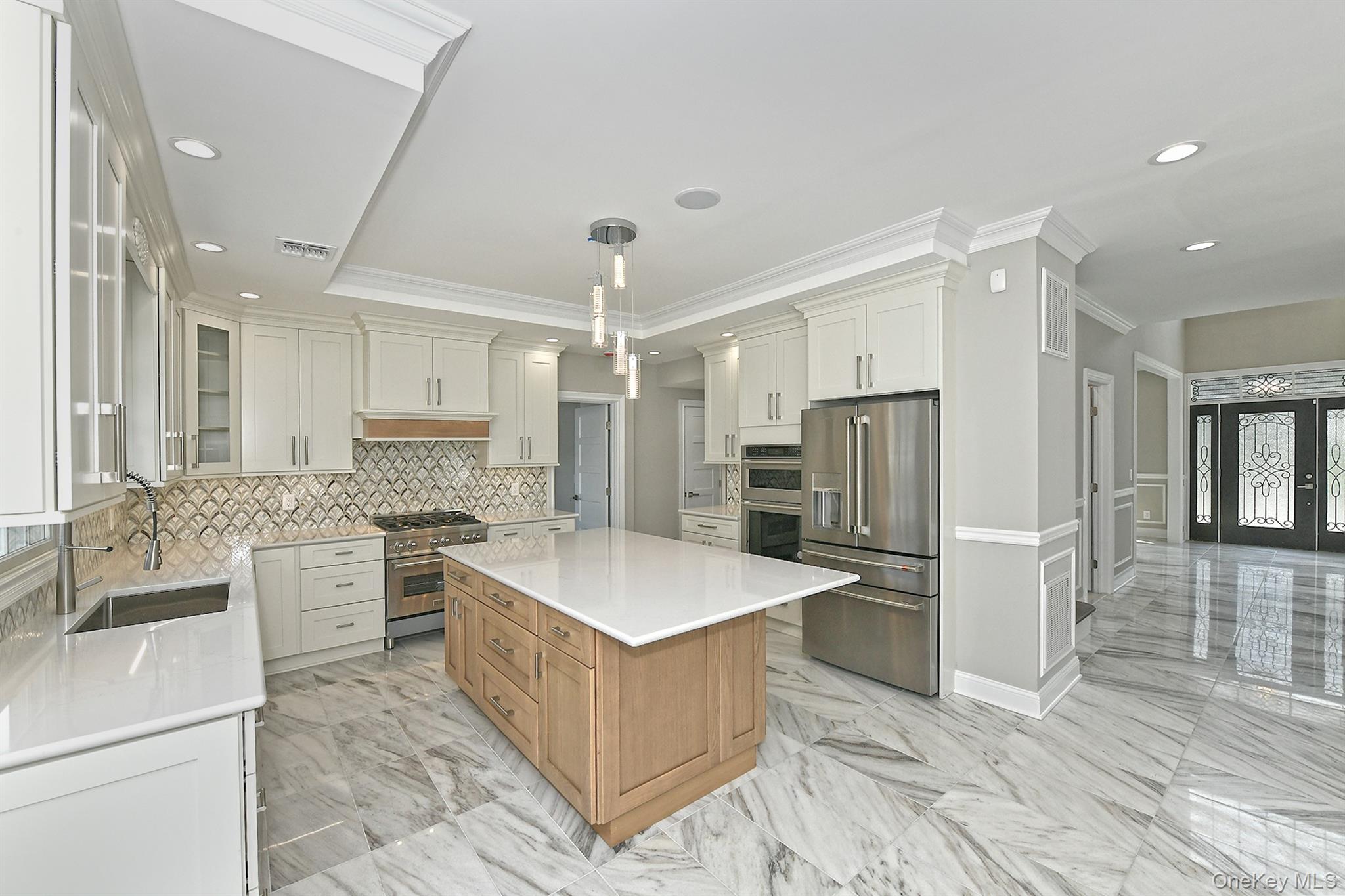 127 Vanderbilt Avenue Property Photo 18