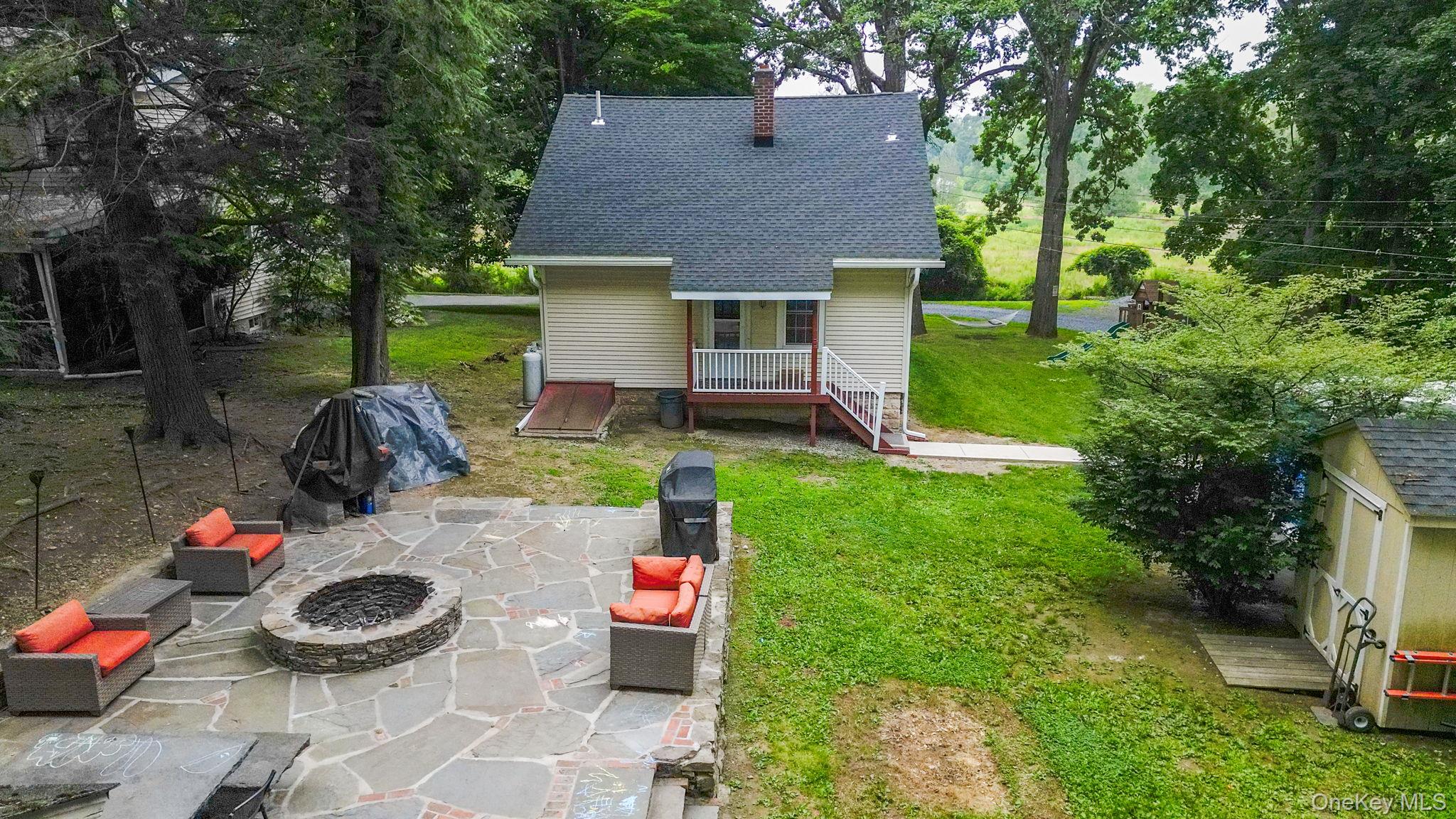 36 Evergreen Avenue Property Photo 7