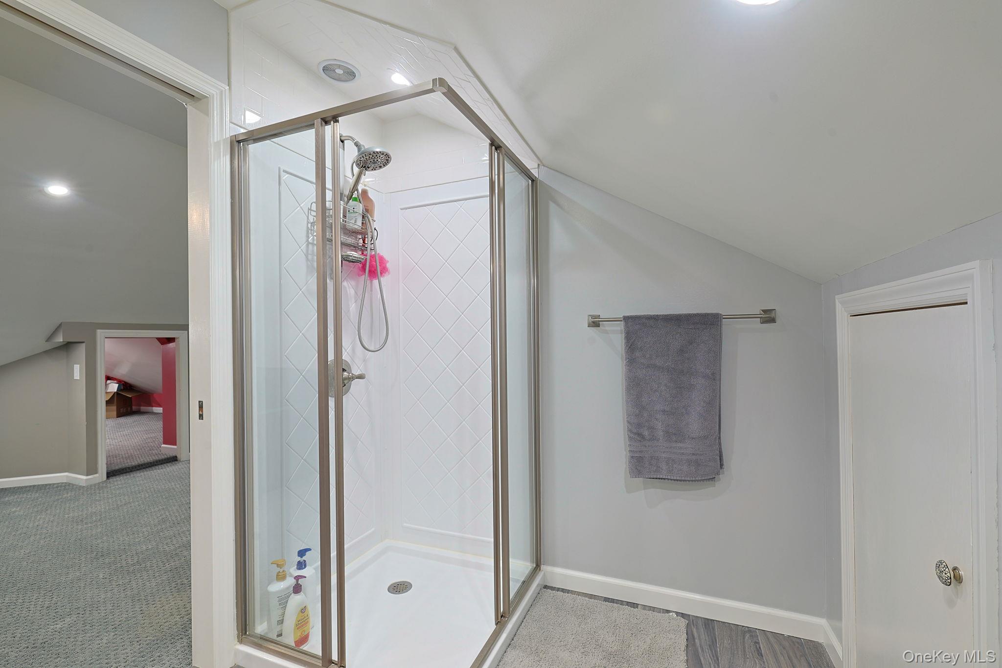 36 Evergreen Avenue Property Photo 18